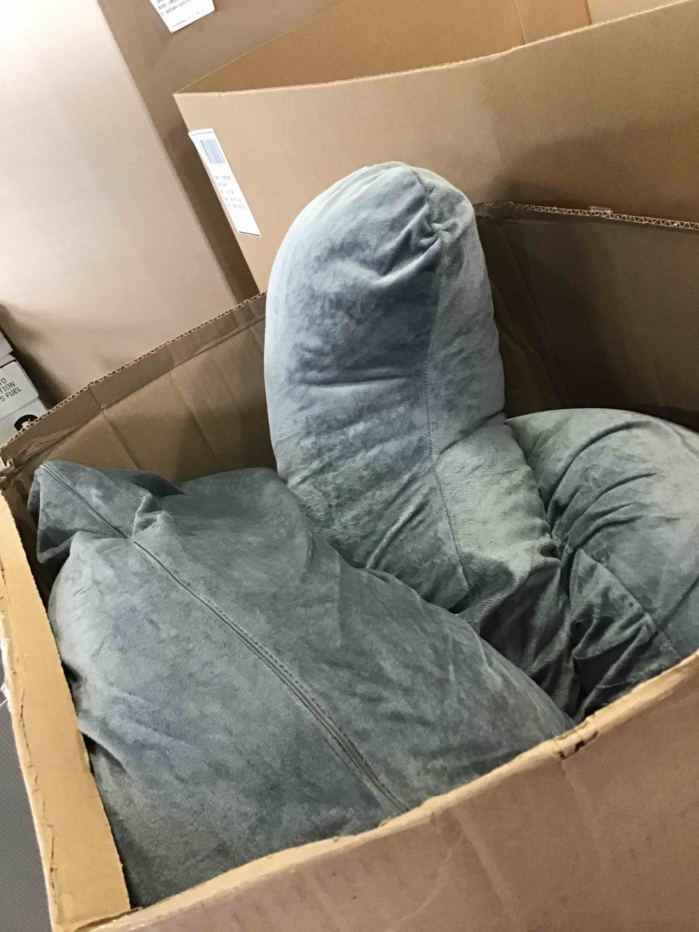 https://s3.amazonaws.com/lotting-images-prod/bidfta/PNK1977384_1745933255199.jpeg