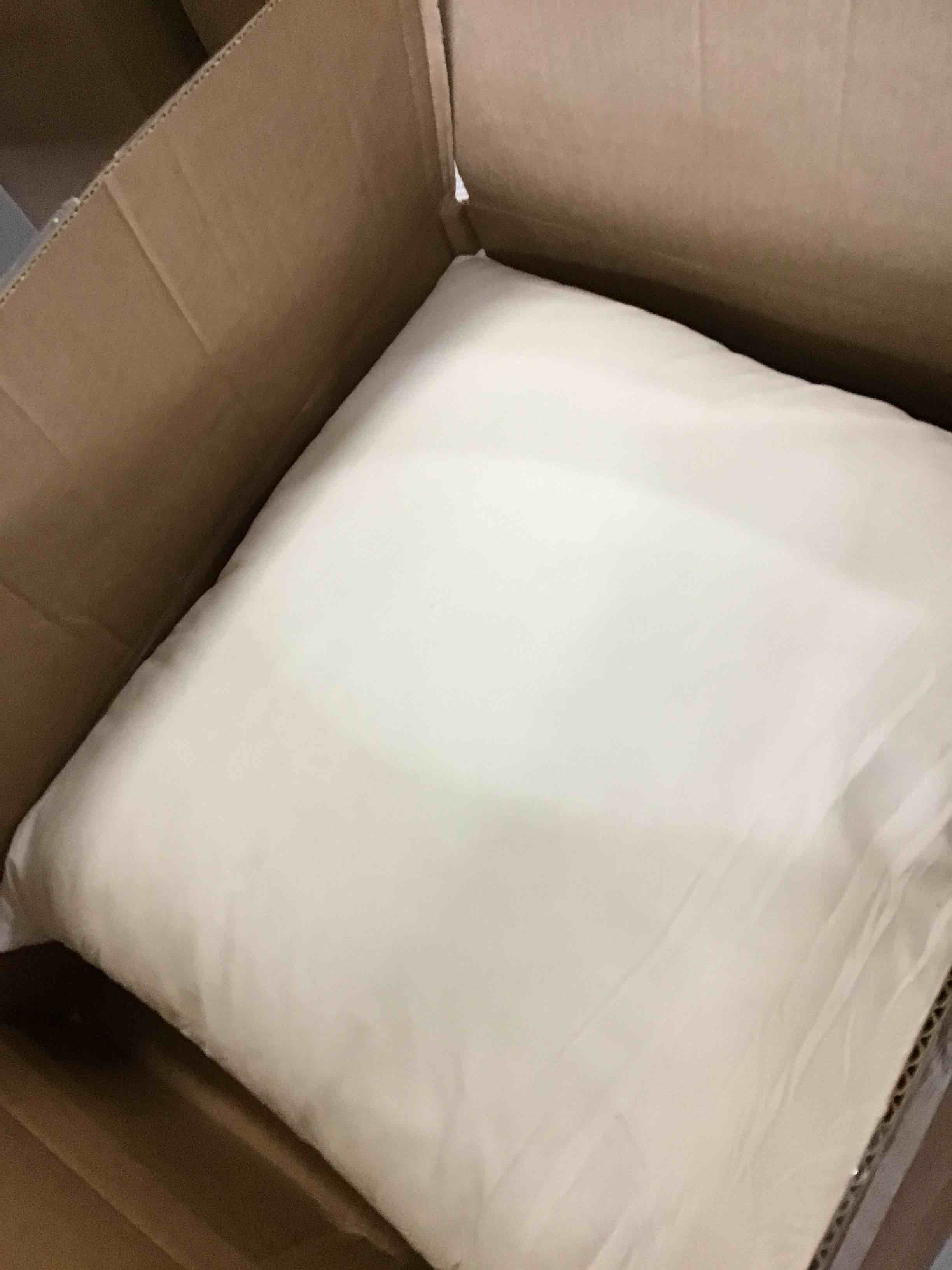 https://s3.amazonaws.com/lotting-images-prod/bidfta/PNK1977438_1745945911199.jpeg