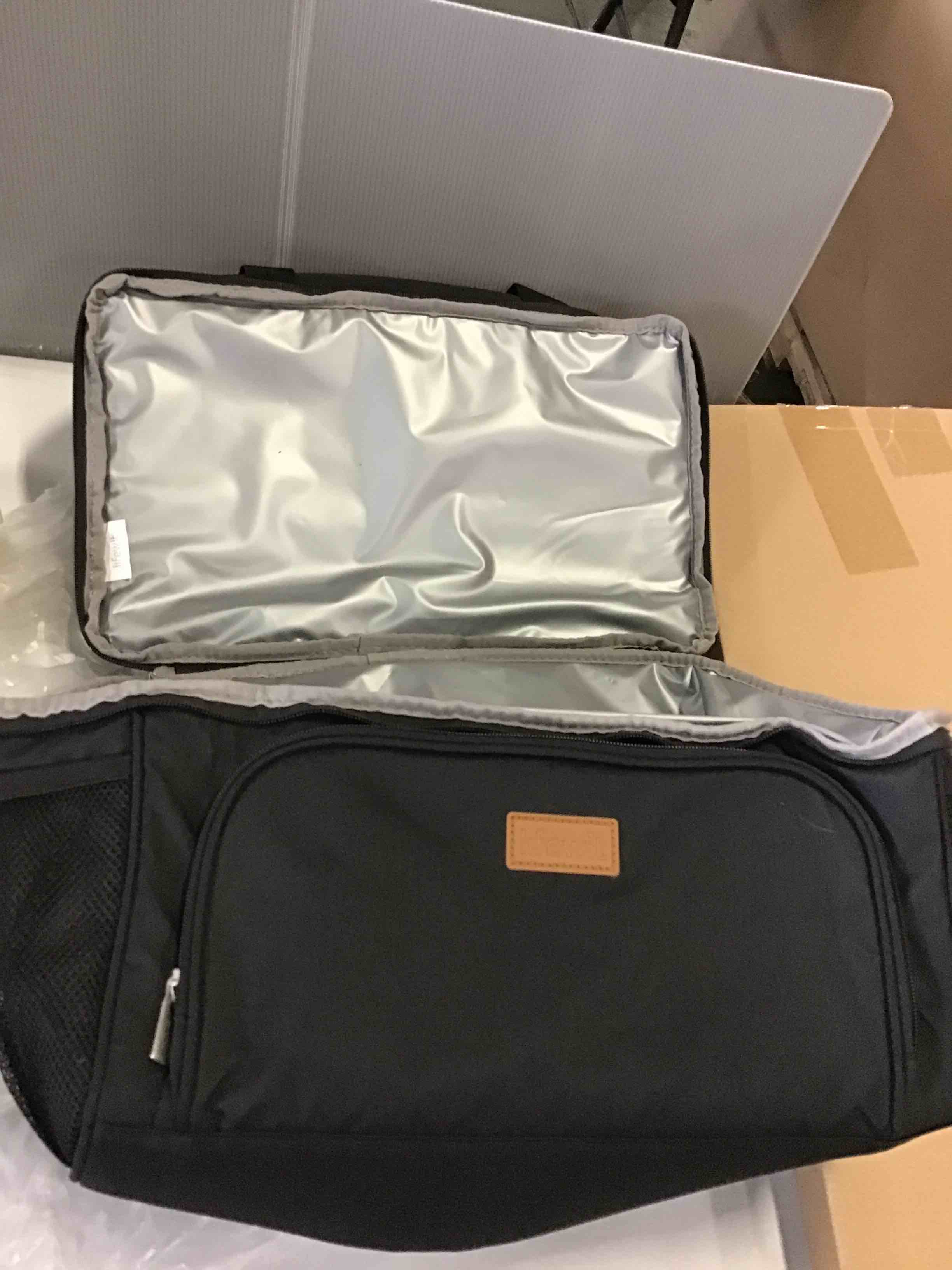 https://s3.amazonaws.com/lotting-images-prod/bidfta/PNK1977473_1745951731182.jpeg