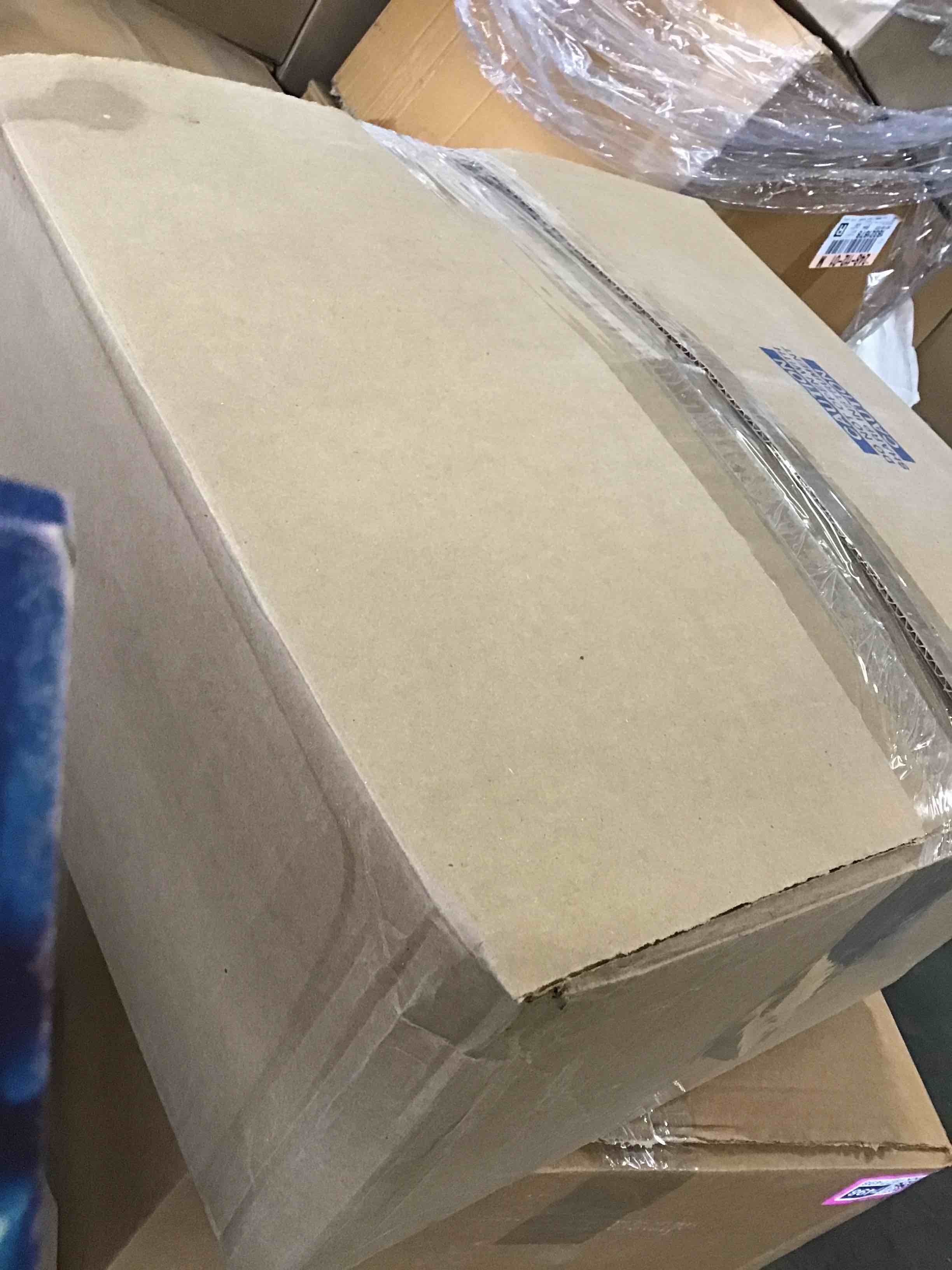 https://s3.amazonaws.com/lotting-images-prod/bidfta/PNK1977500_1745956259431.jpeg