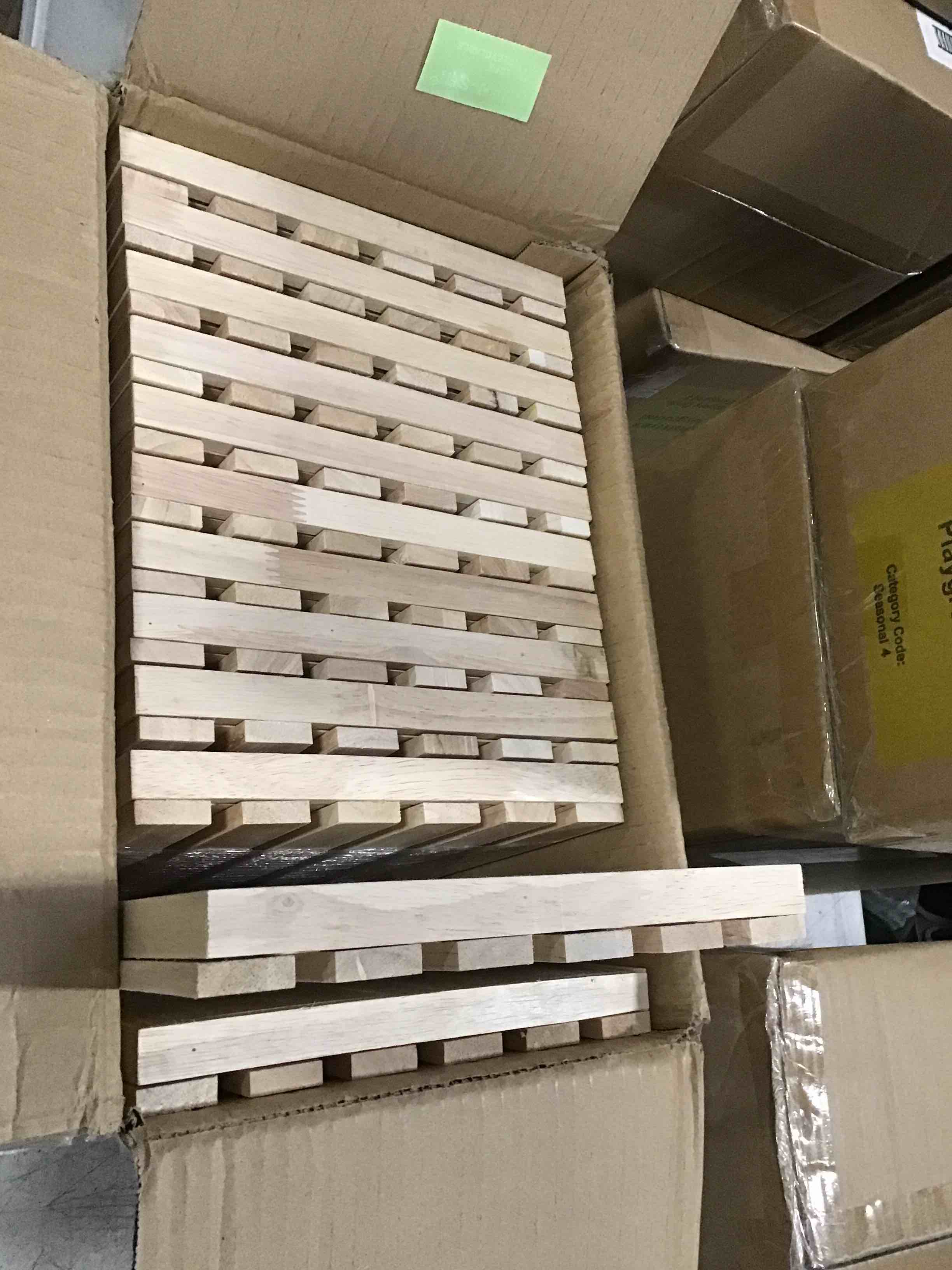 https://s3.amazonaws.com/lotting-images-prod/bidfta/PNK1978334_1742477366369.jpeg