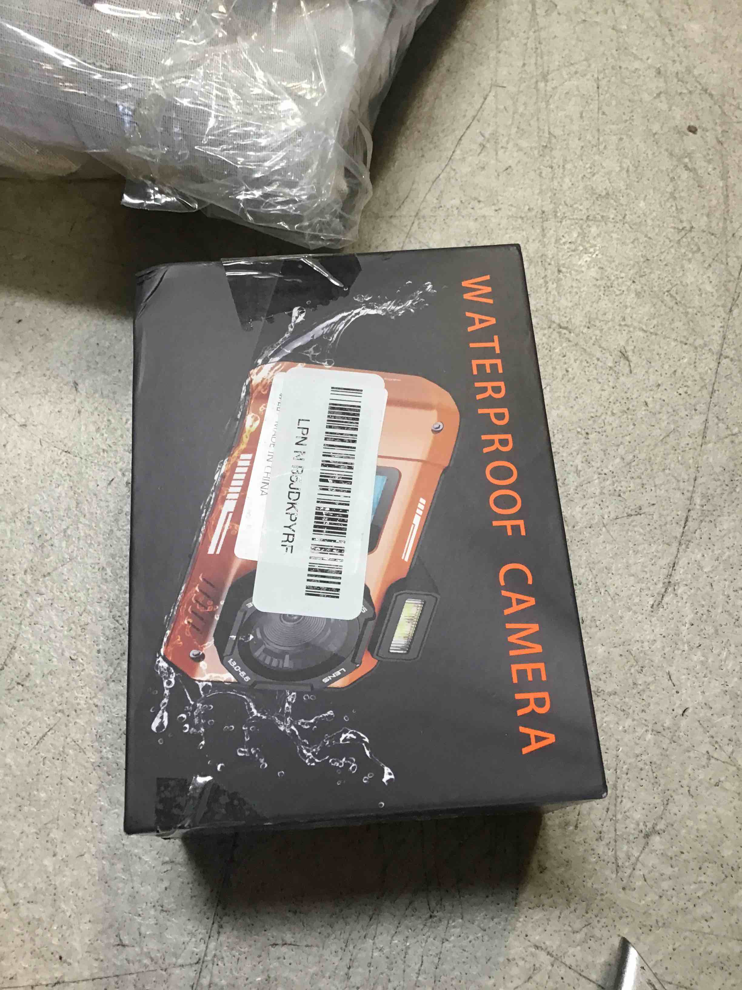 https://s3.amazonaws.com/lotting-images-prod/bidfta/PNK1979129_1743003204873.jpeg