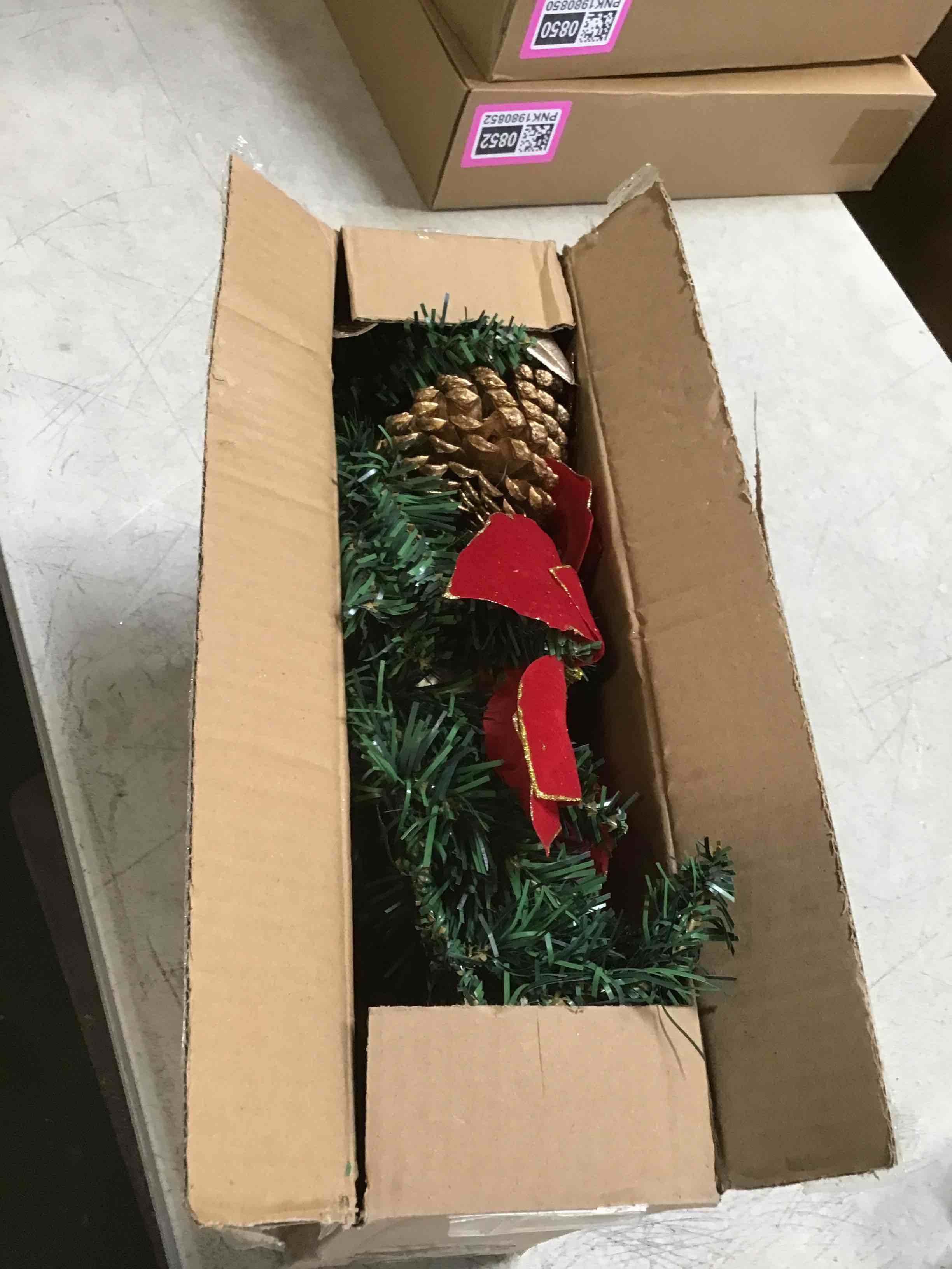 https://s3.amazonaws.com/lotting-images-prod/bidfta/PNK1980853_1744314174509.jpeg