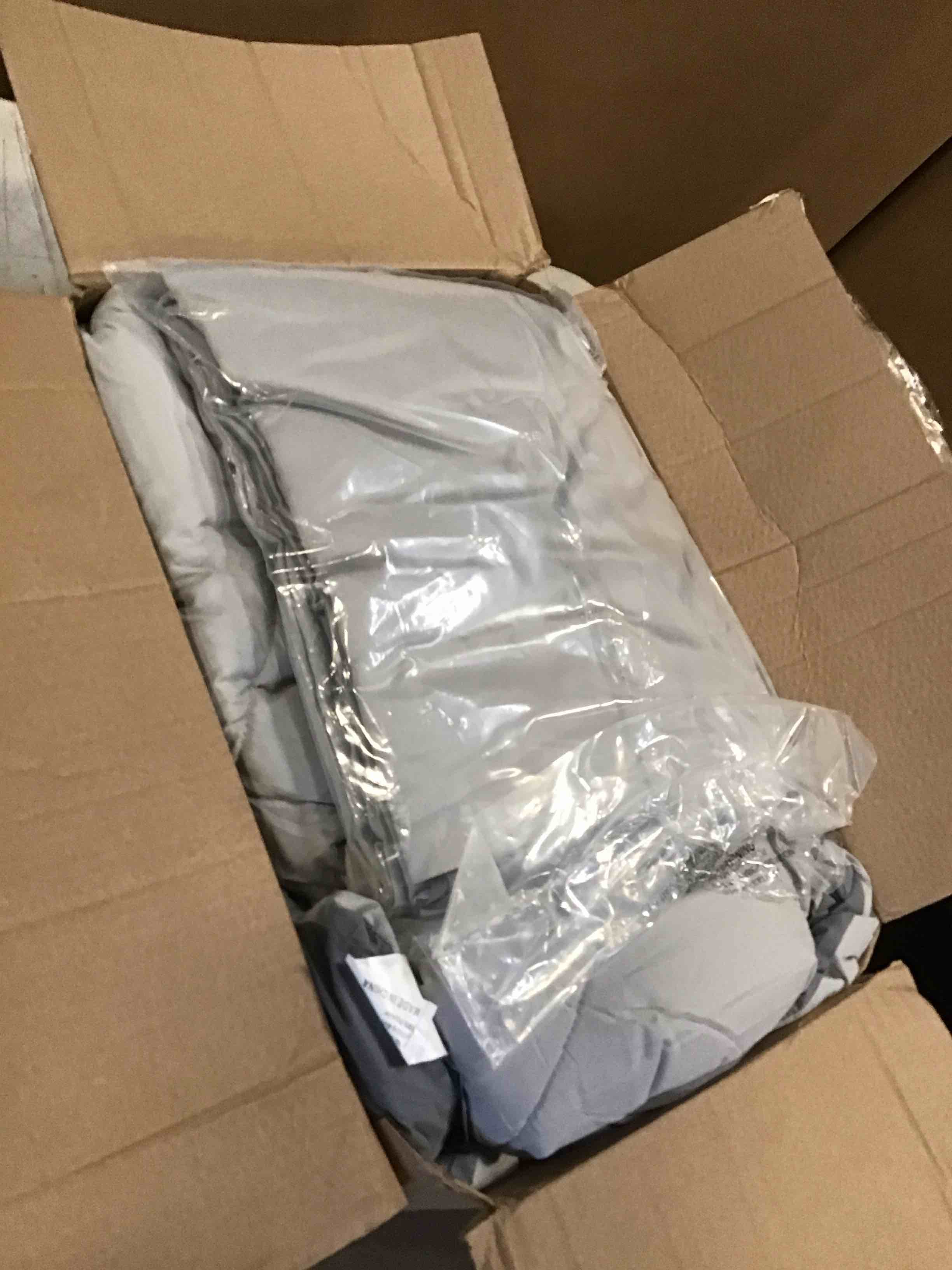 https://s3.amazonaws.com/lotting-images-prod/bidfta/PNK1980891_1744806079824.jpeg
