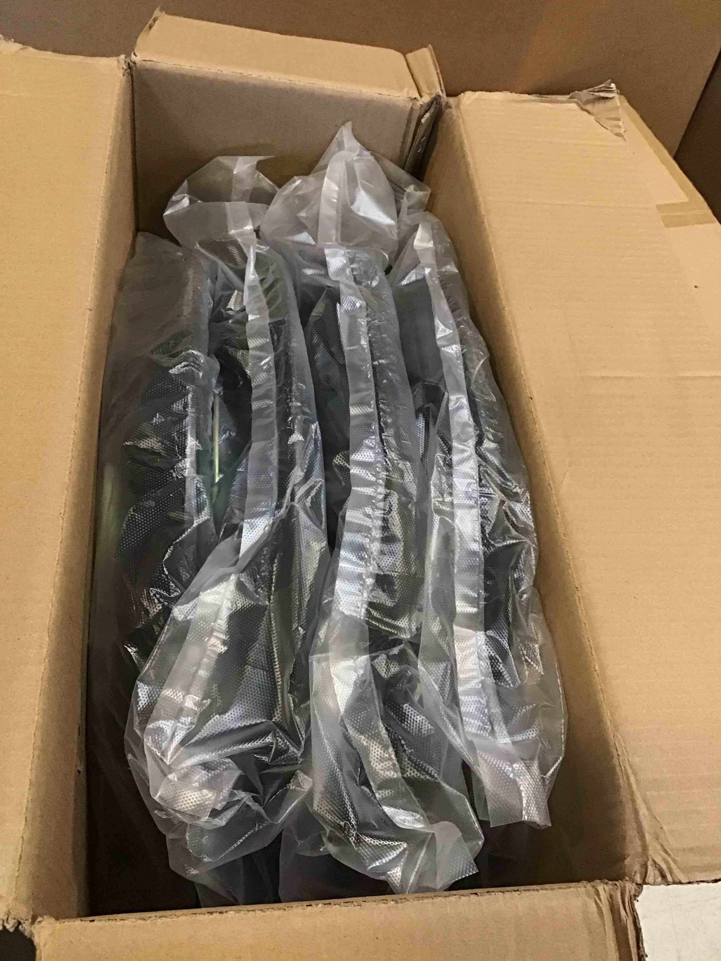https://s3.amazonaws.com/lotting-images-prod/bidfta/PNK1980909_1744807721649.jpeg