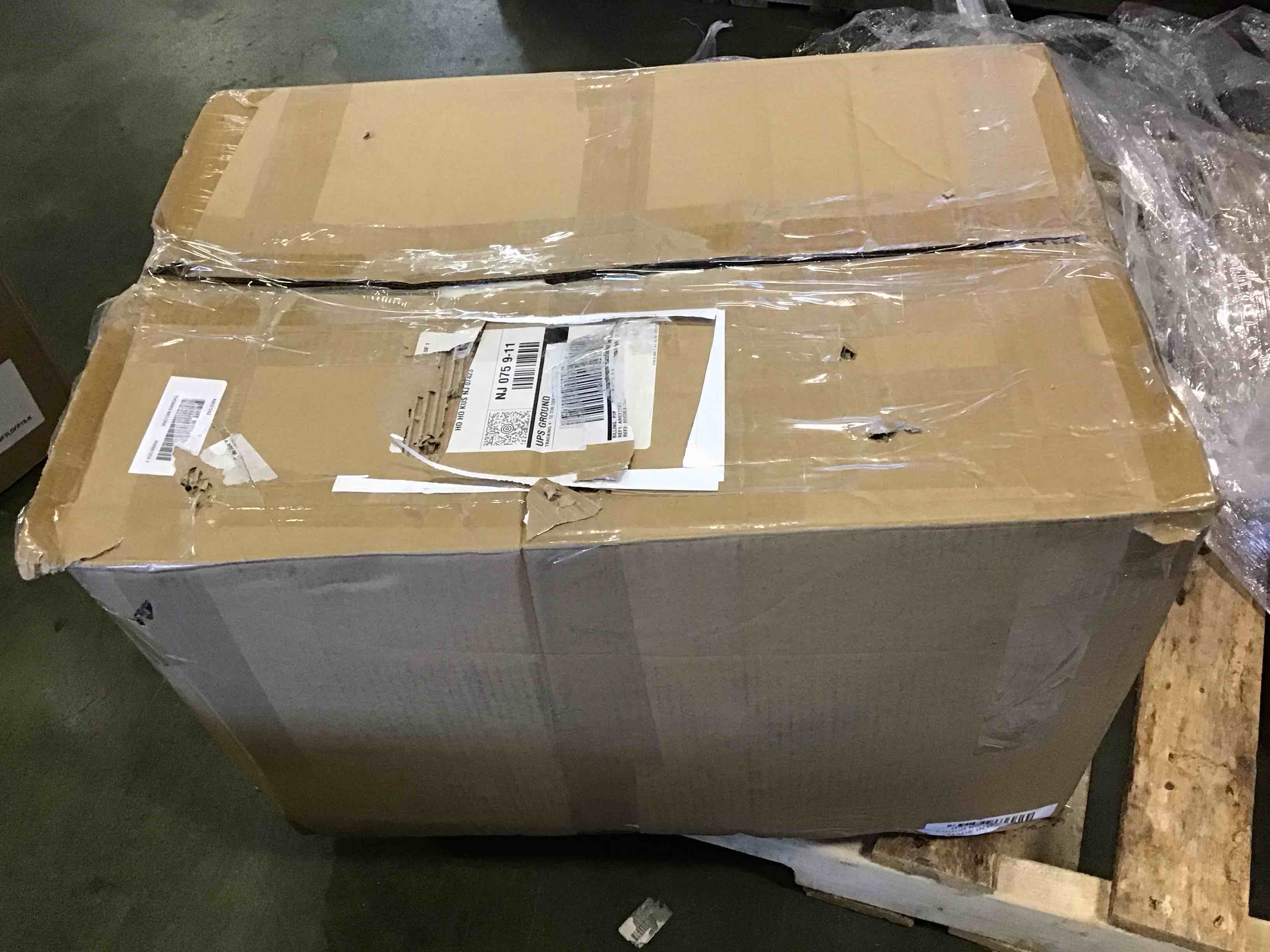 https://s3.amazonaws.com/lotting-images-prod/bidfta/PNK1981894_1742572822581.jpeg