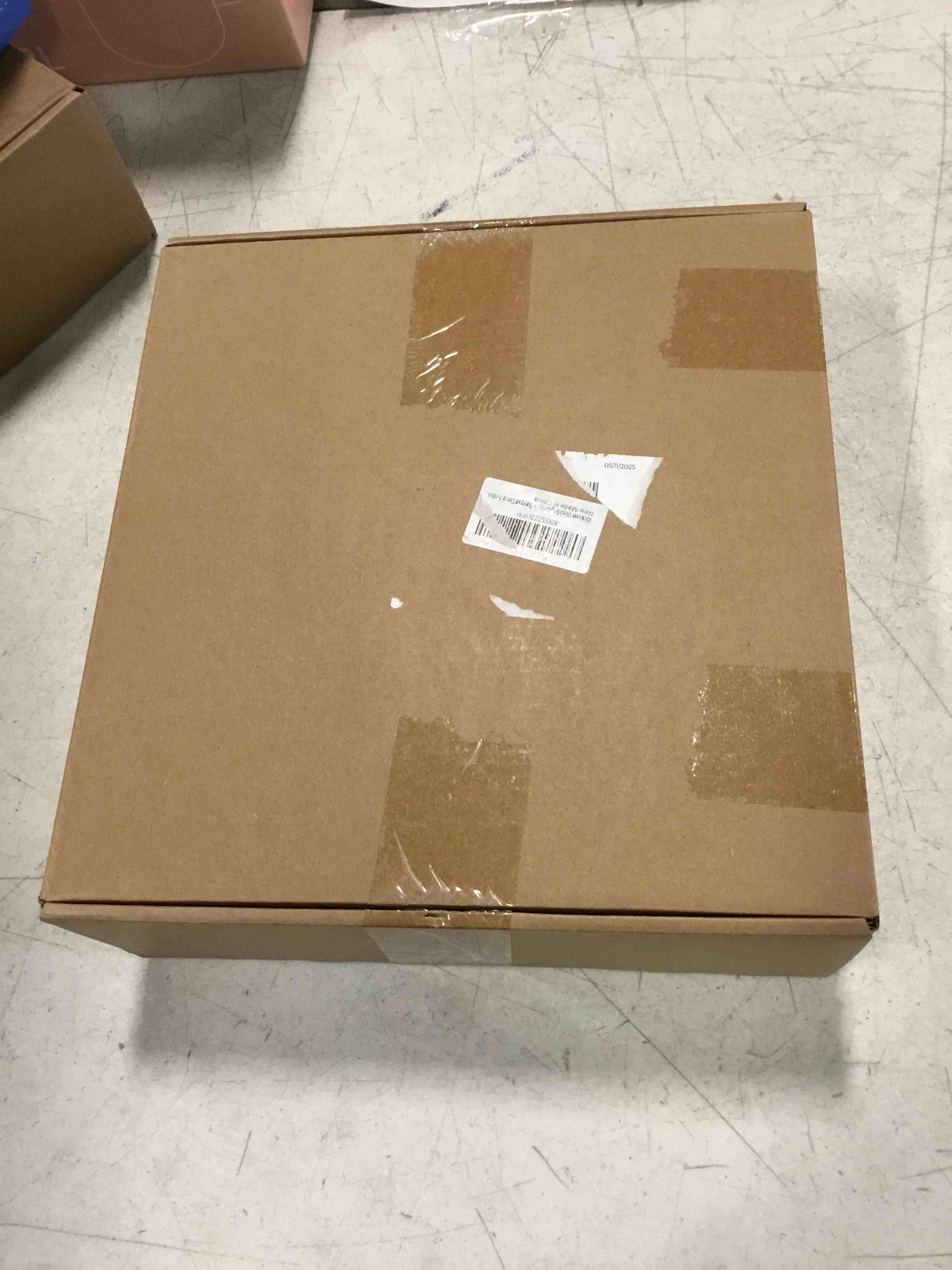 https://s3.amazonaws.com/lotting-images-prod/bidfta/PNK1983339_1743431974719.jpeg