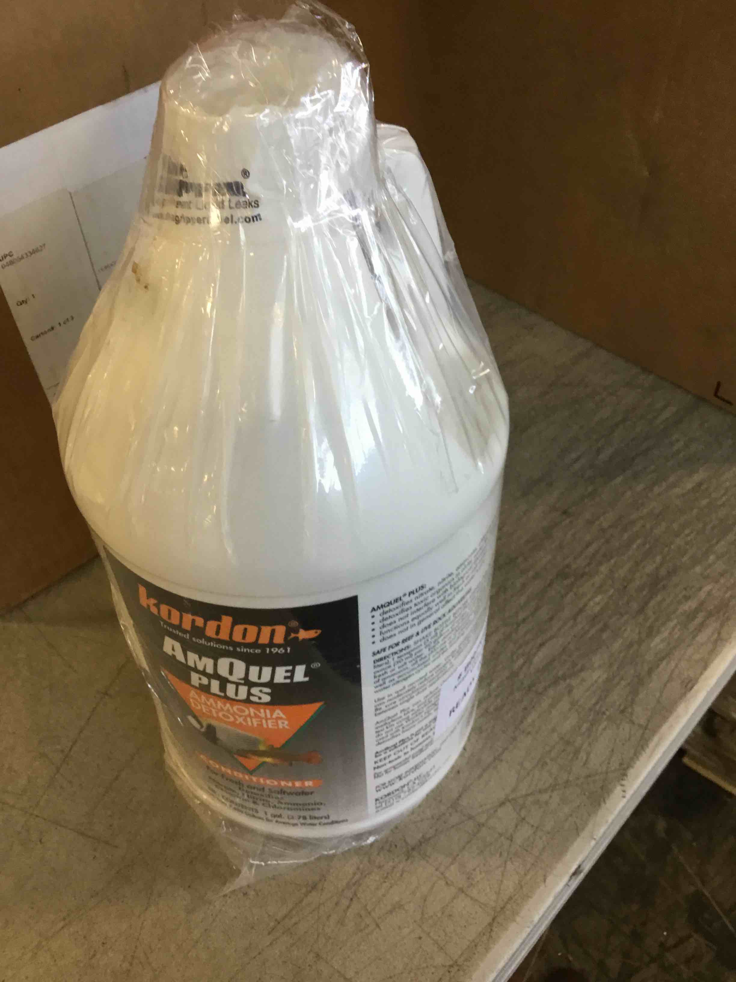 1 Gallon Size Kordon AmQuel Plus Water Conditioner Detoxifies Ammonia, Chlorine and Chloramines