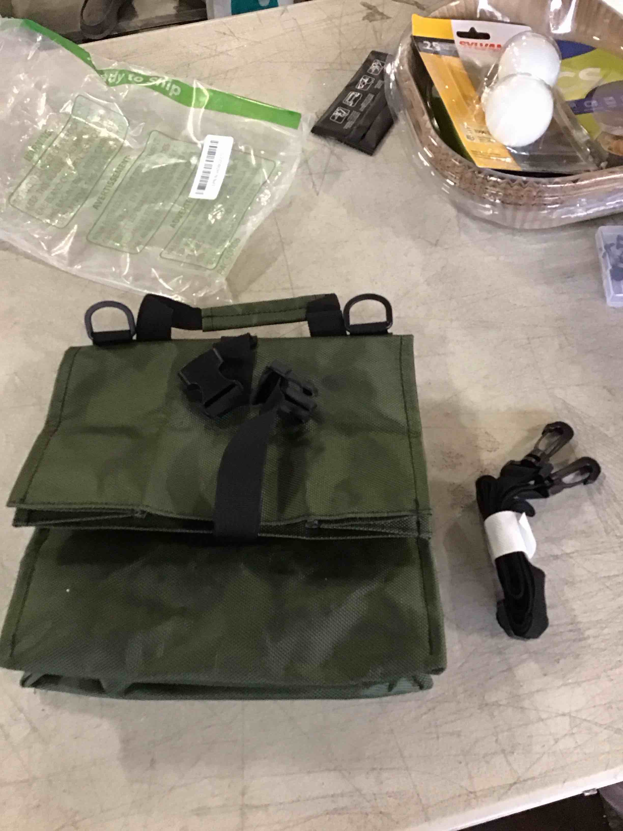 Insulated Lunch Bag for Men/Women/Kids, Roll top Reusable Lunch Box with Adjustable Shoulder Strap, Thermal Lunch Cooler Tote Container for Adults/Teens School Work Office Picnic,Army Green