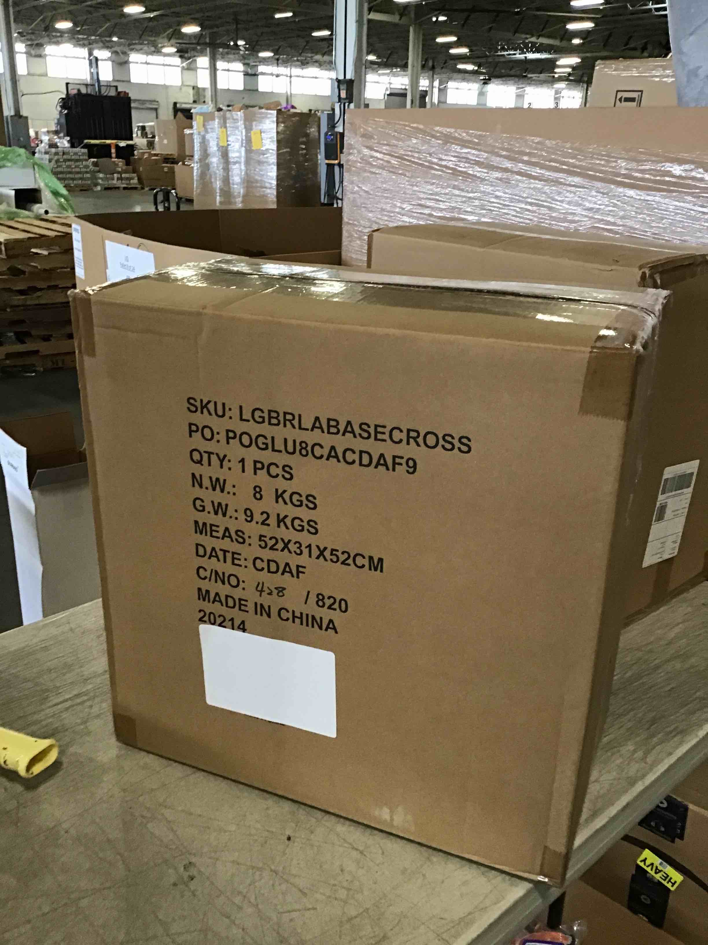 https://s3.amazonaws.com/lotting-images-prod/bidfta/PNK2013330_1737571208029.jpeg