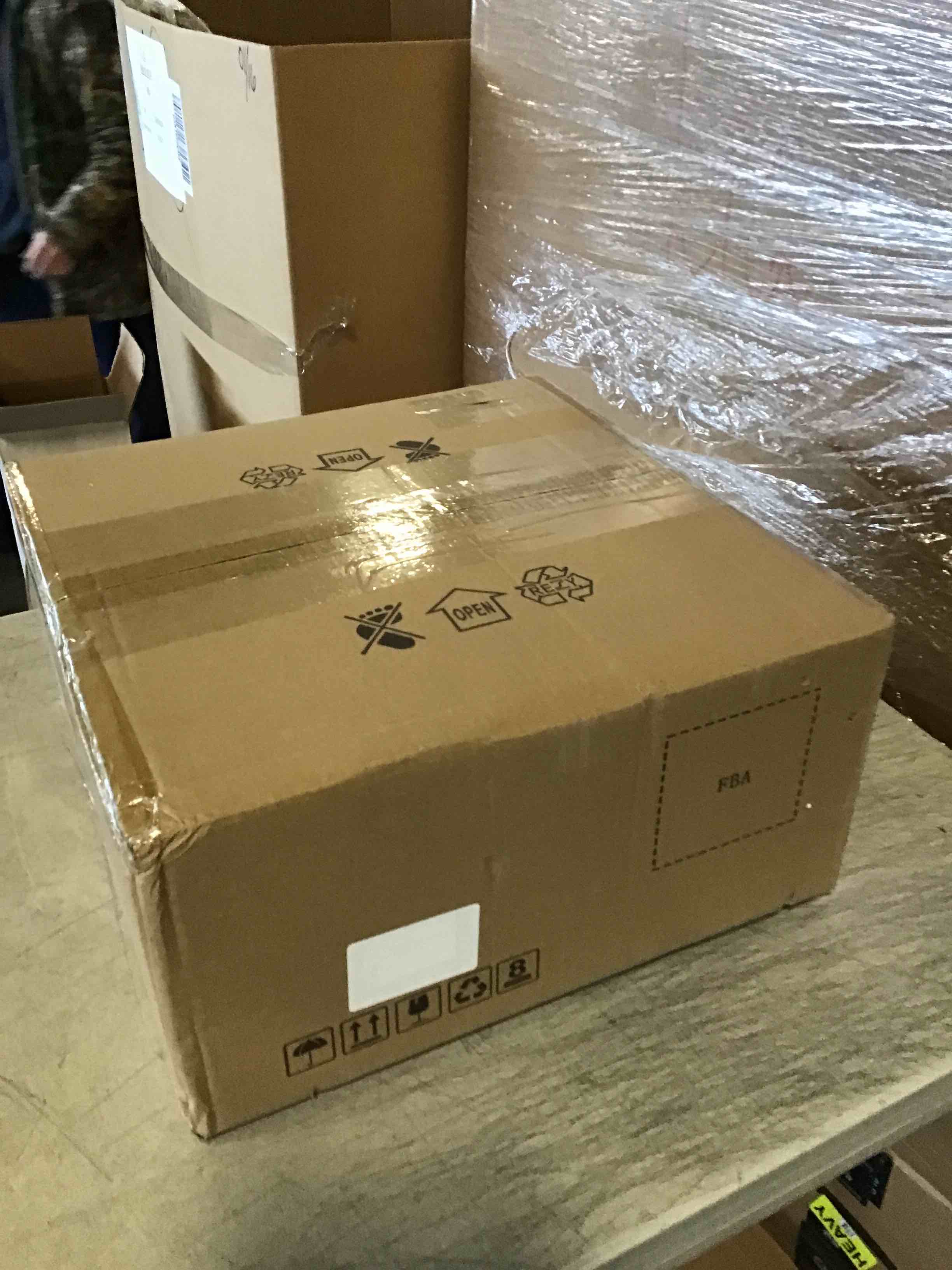 https://s3.amazonaws.com/lotting-images-prod/bidfta/PNK2013337_1737573700742.jpeg