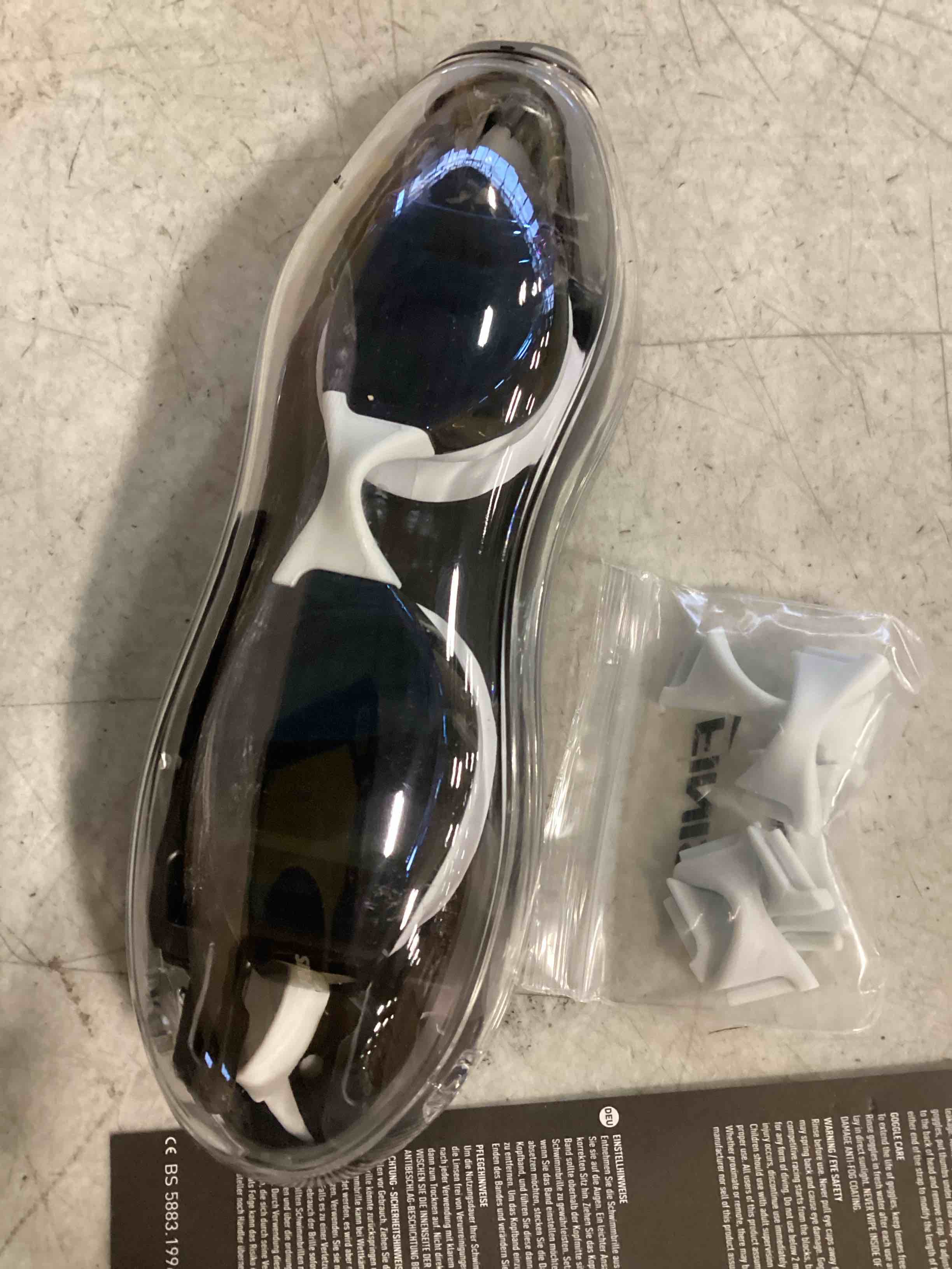 FINIS Smart Goggle Kit - Swim Goggles and Smart Coach for Swim Training - Unisex Adult Swimming Goggles and Fitness Tracker