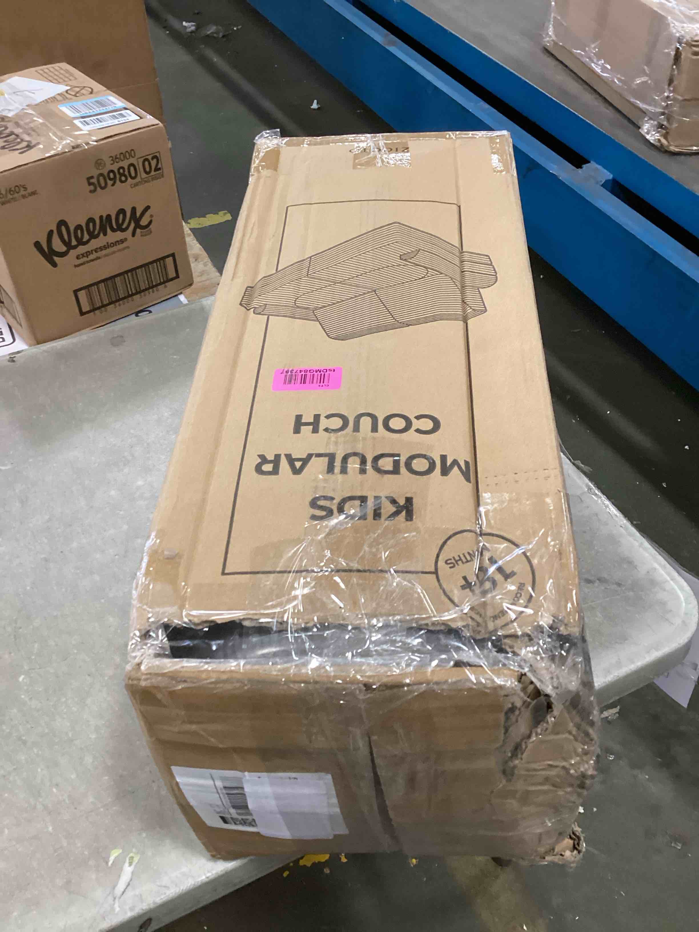 https://s3.amazonaws.com/lotting-images-prod/bidfta/PNK2020065_1736268301154.jpeg