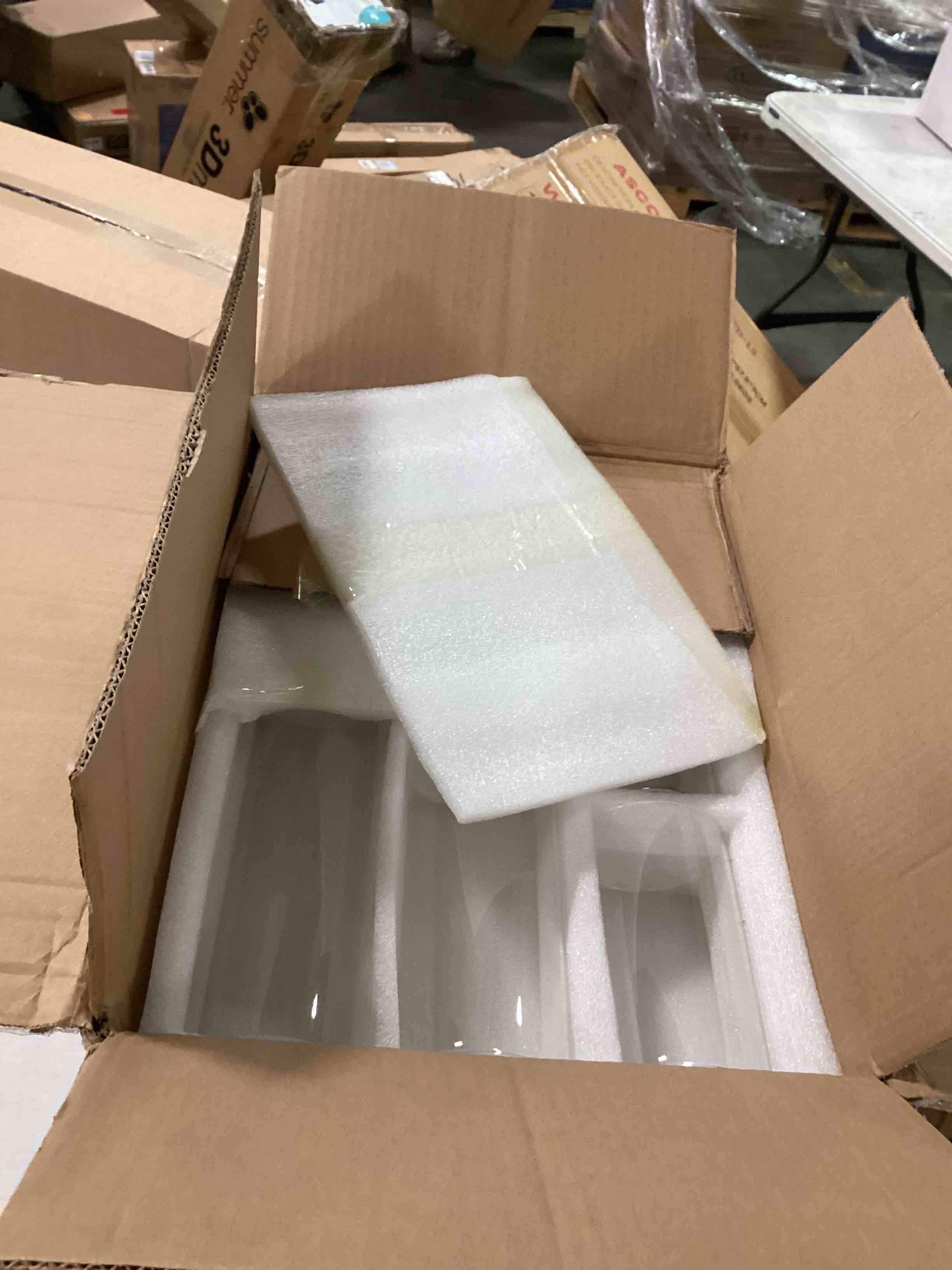 https://s3.amazonaws.com/lotting-images-prod/bidfta/PNK2020183_1736342591275.jpeg
