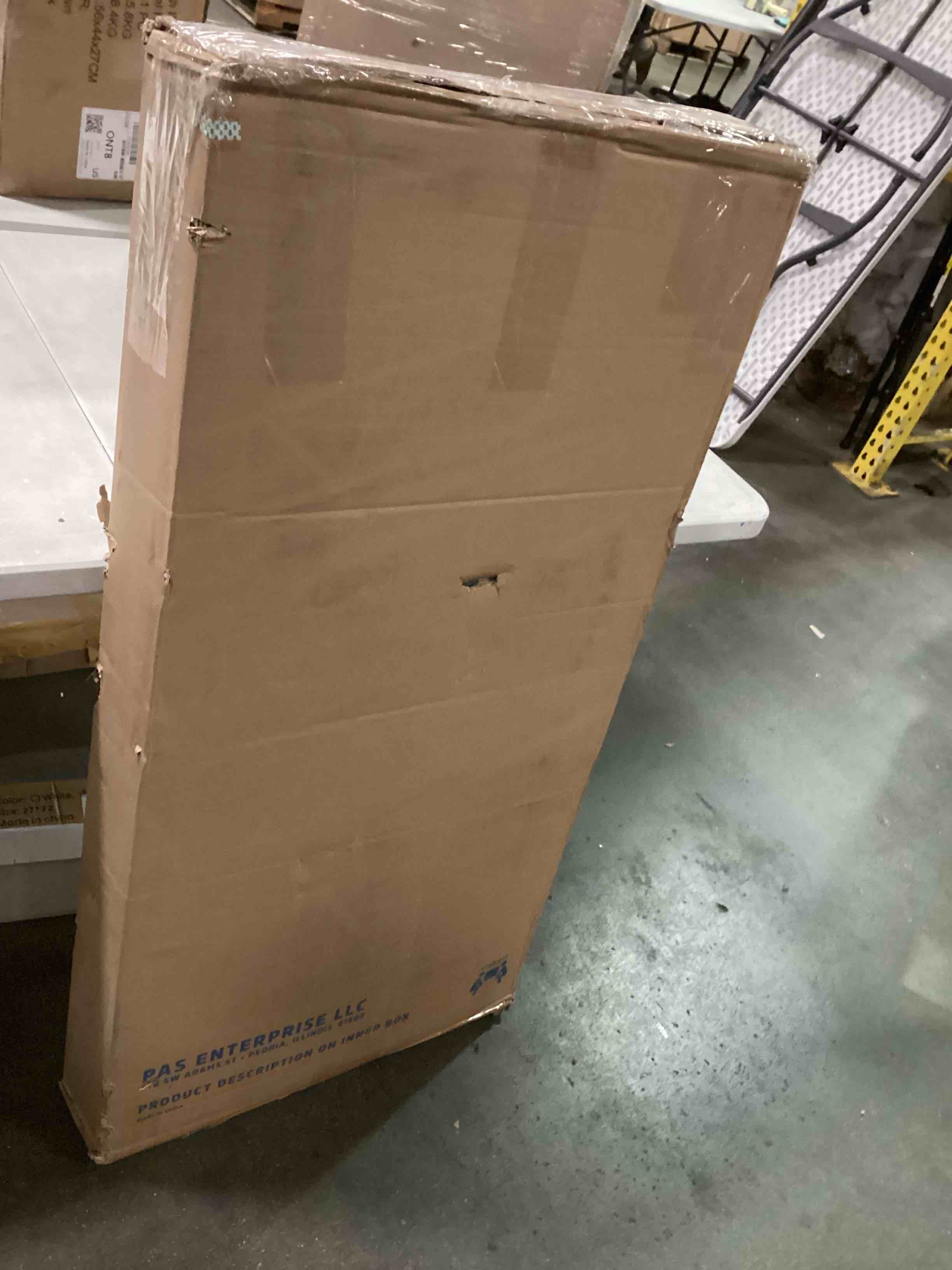 https://s3.amazonaws.com/lotting-images-prod/bidfta/PNK2020396_1736425857897.jpeg