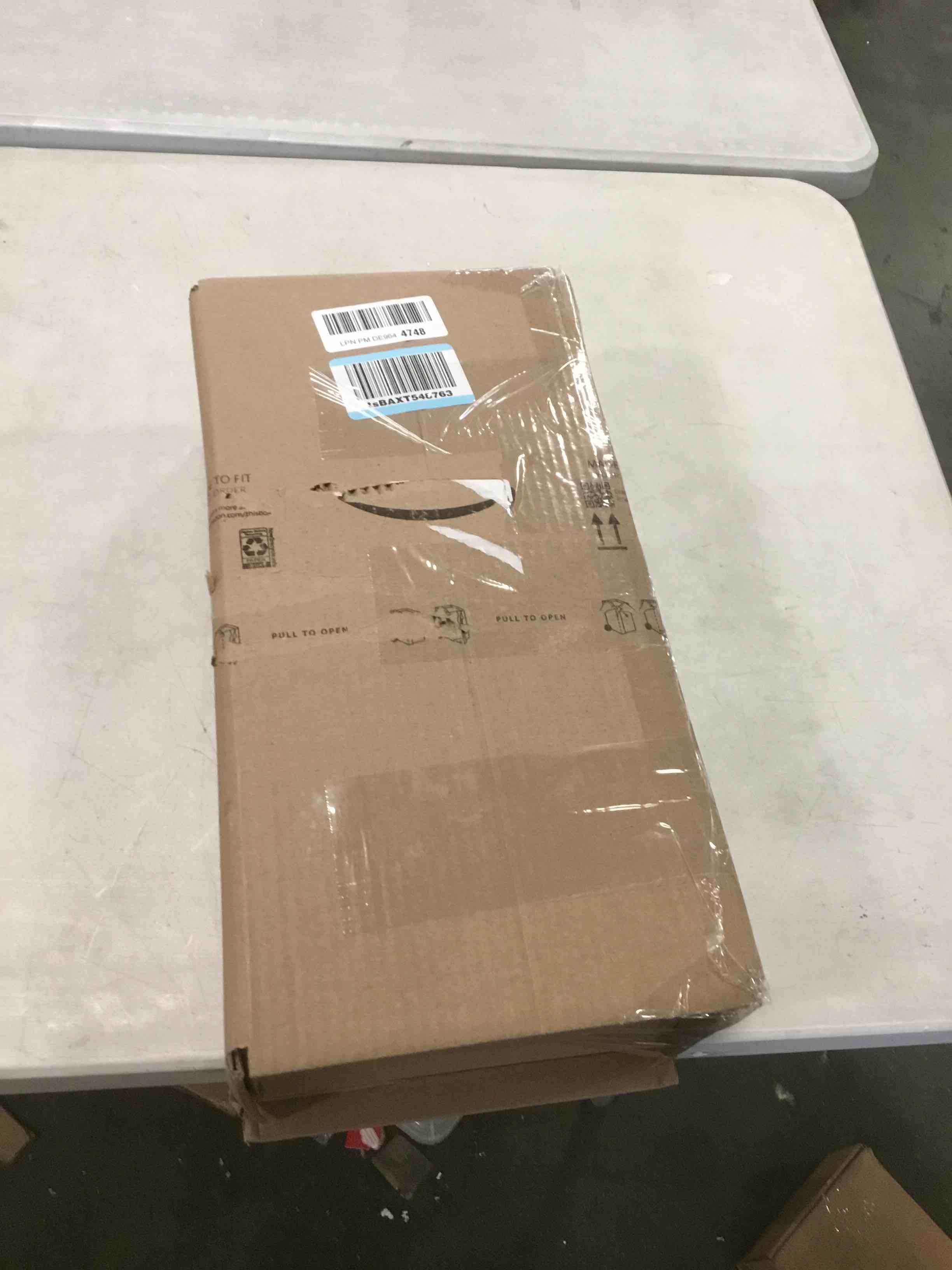https://s3.amazonaws.com/lotting-images-prod/bidfta/PNK2020978_1736790736093.jpeg