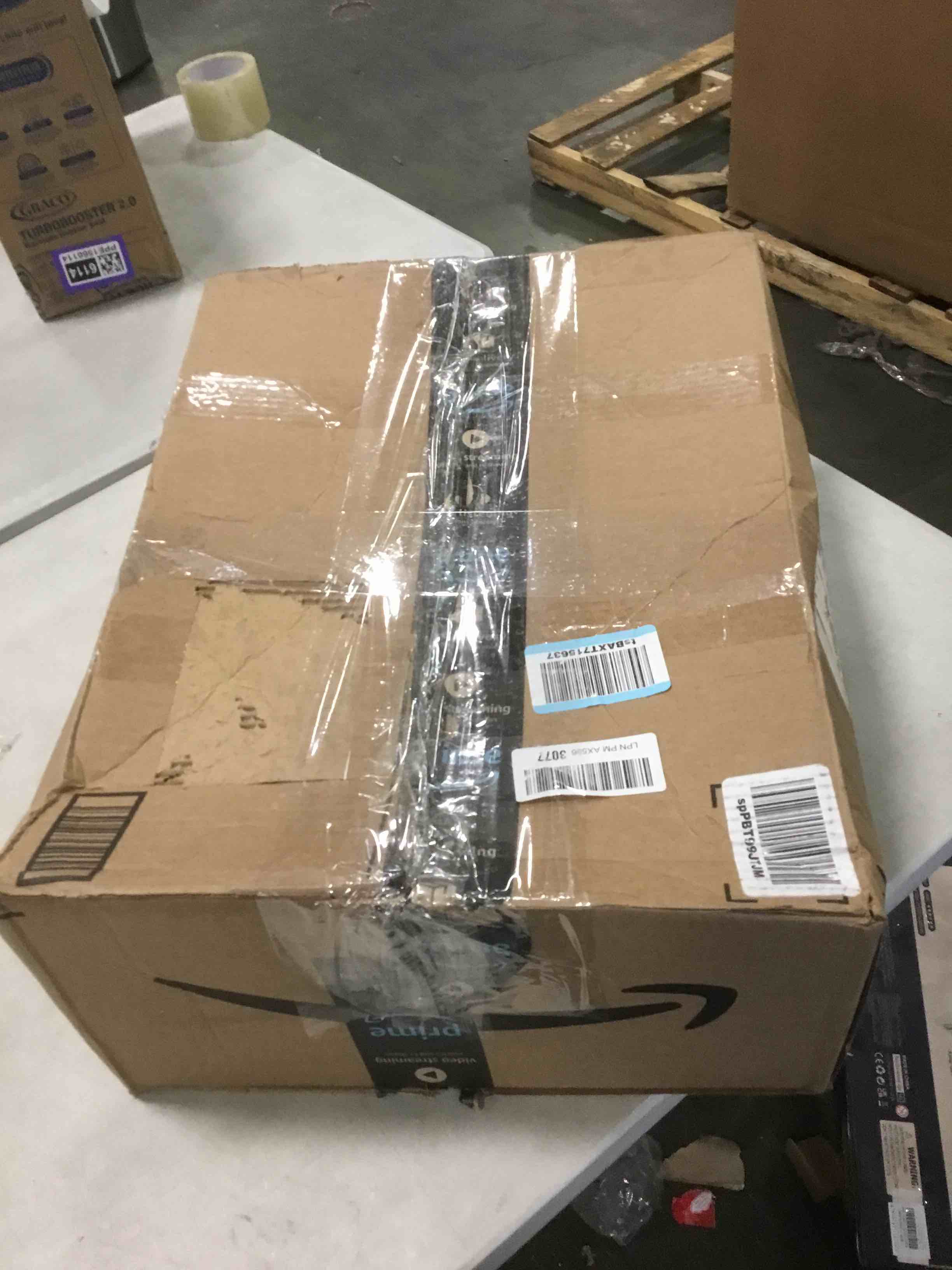 https://s3.amazonaws.com/lotting-images-prod/bidfta/PNK2021027_1736800869795.jpeg