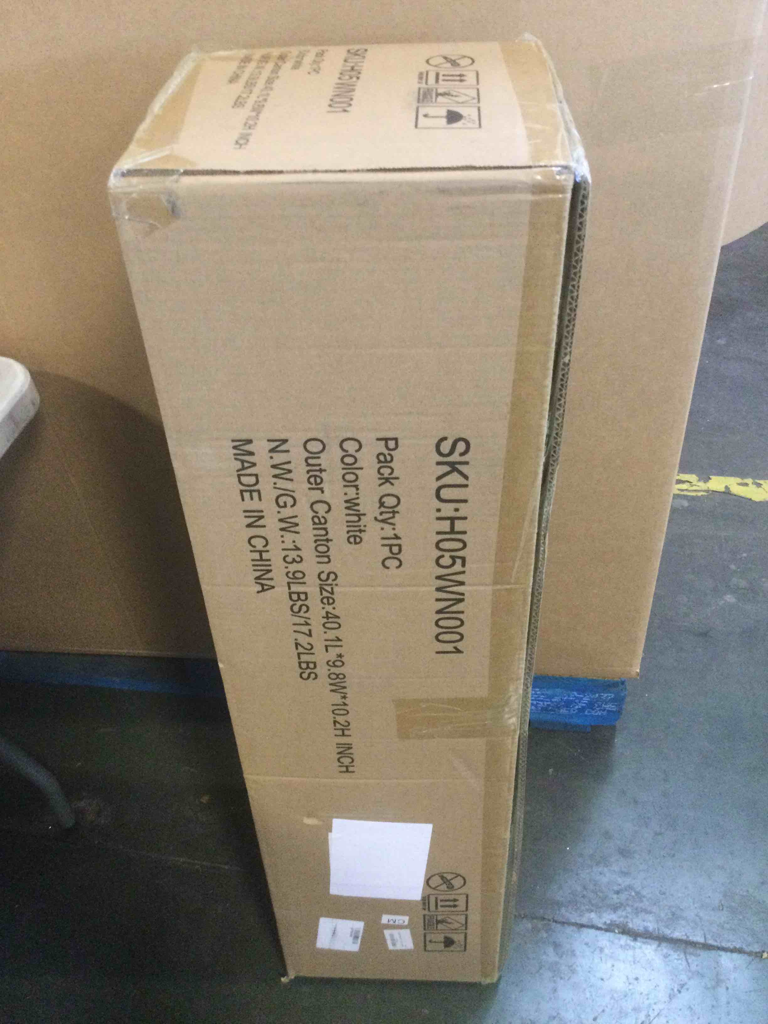https://s3.amazonaws.com/lotting-images-prod/bidfta/PNK2024402_1736802997296.jpeg