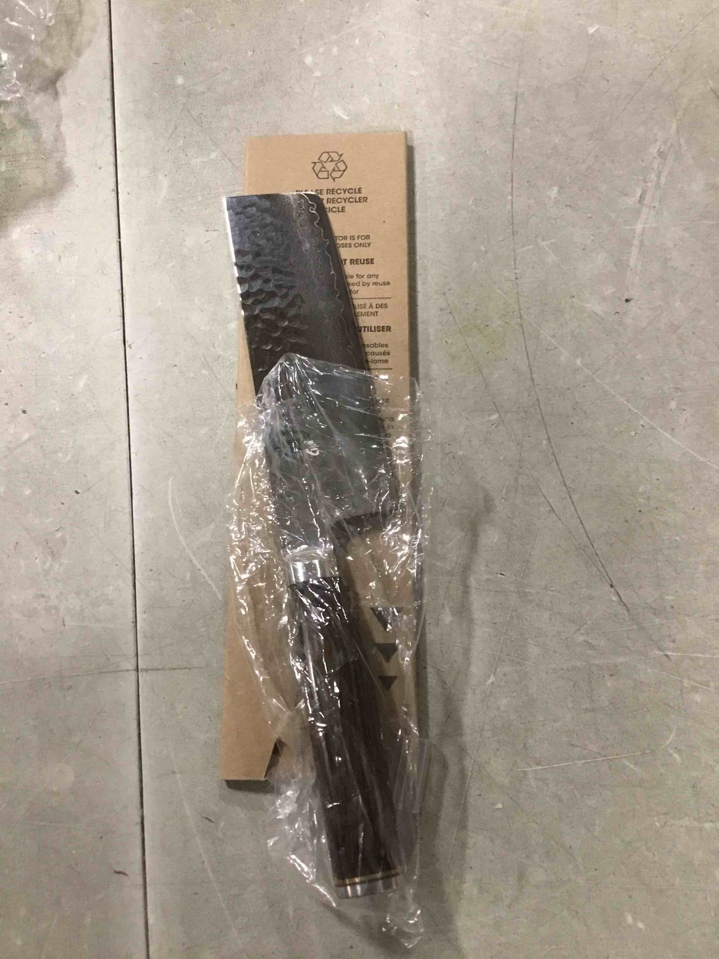 https://s3.amazonaws.com/lotting-images-prod/bidfta/PNK2024559_1736944388620.jpeg