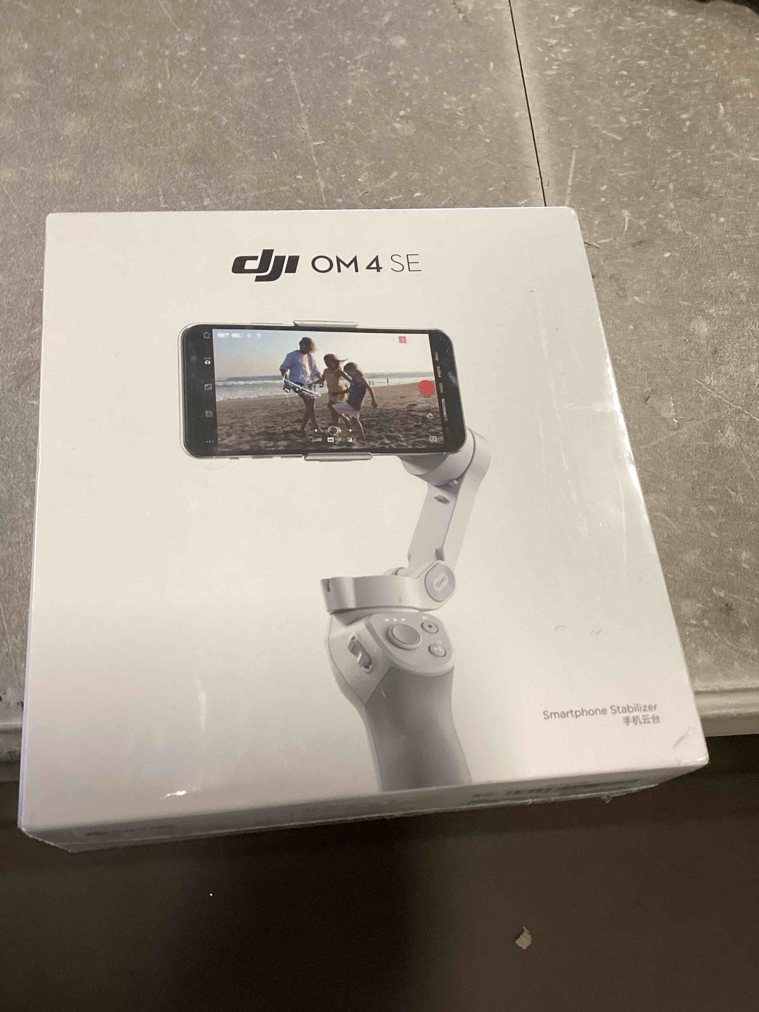 https://s3.amazonaws.com/lotting-images-prod/bidfta/PNK2026077_1735593039492.jpeg