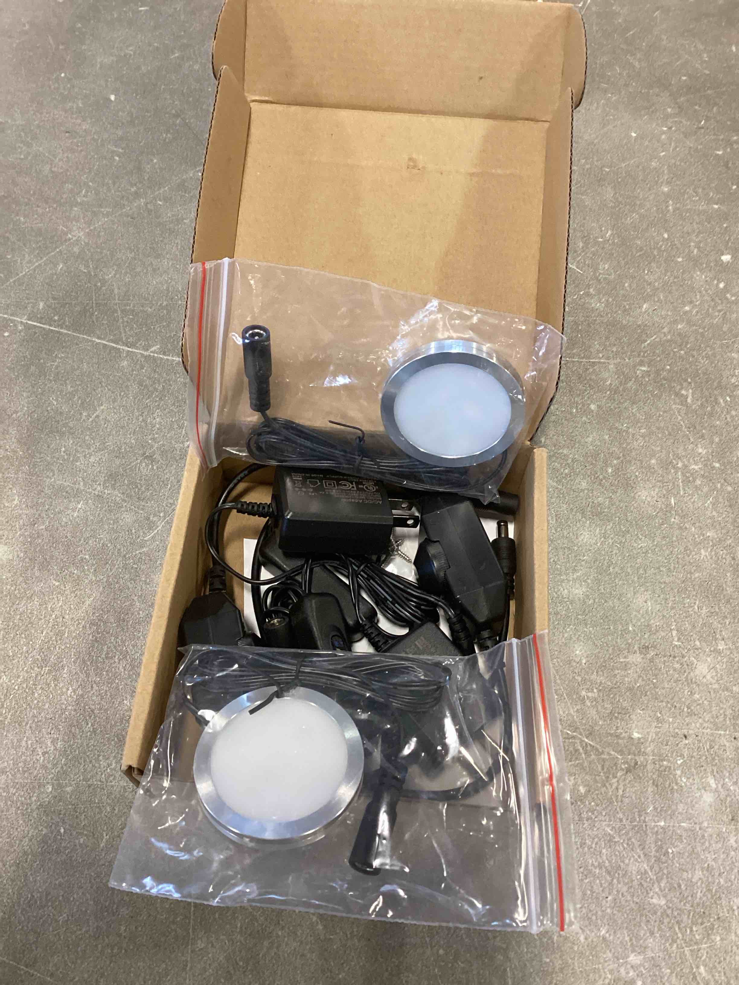 https://s3.amazonaws.com/lotting-images-prod/bidfta/PNK2026713_1736447759189.jpeg