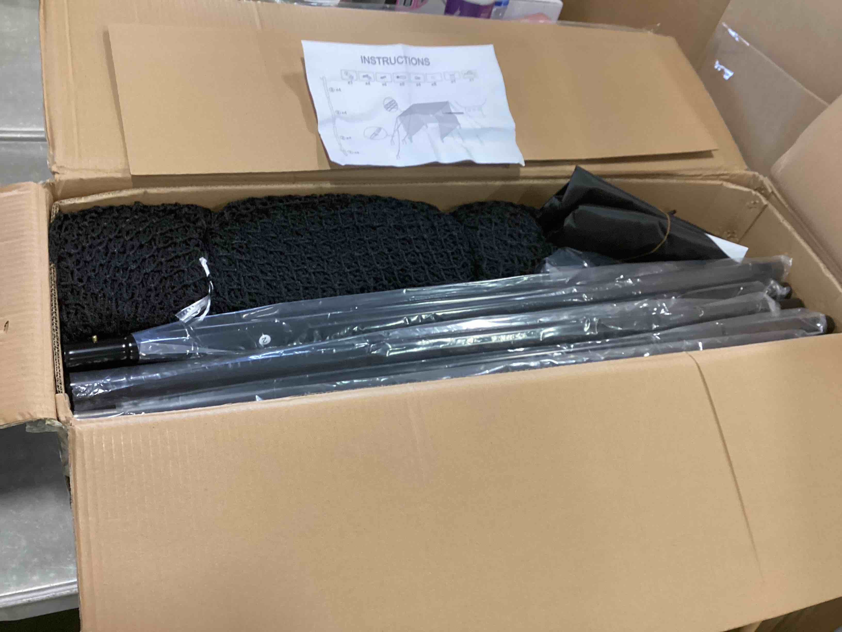 https://s3.amazonaws.com/lotting-images-prod/bidfta/PNK2027342_1736878737622.jpeg