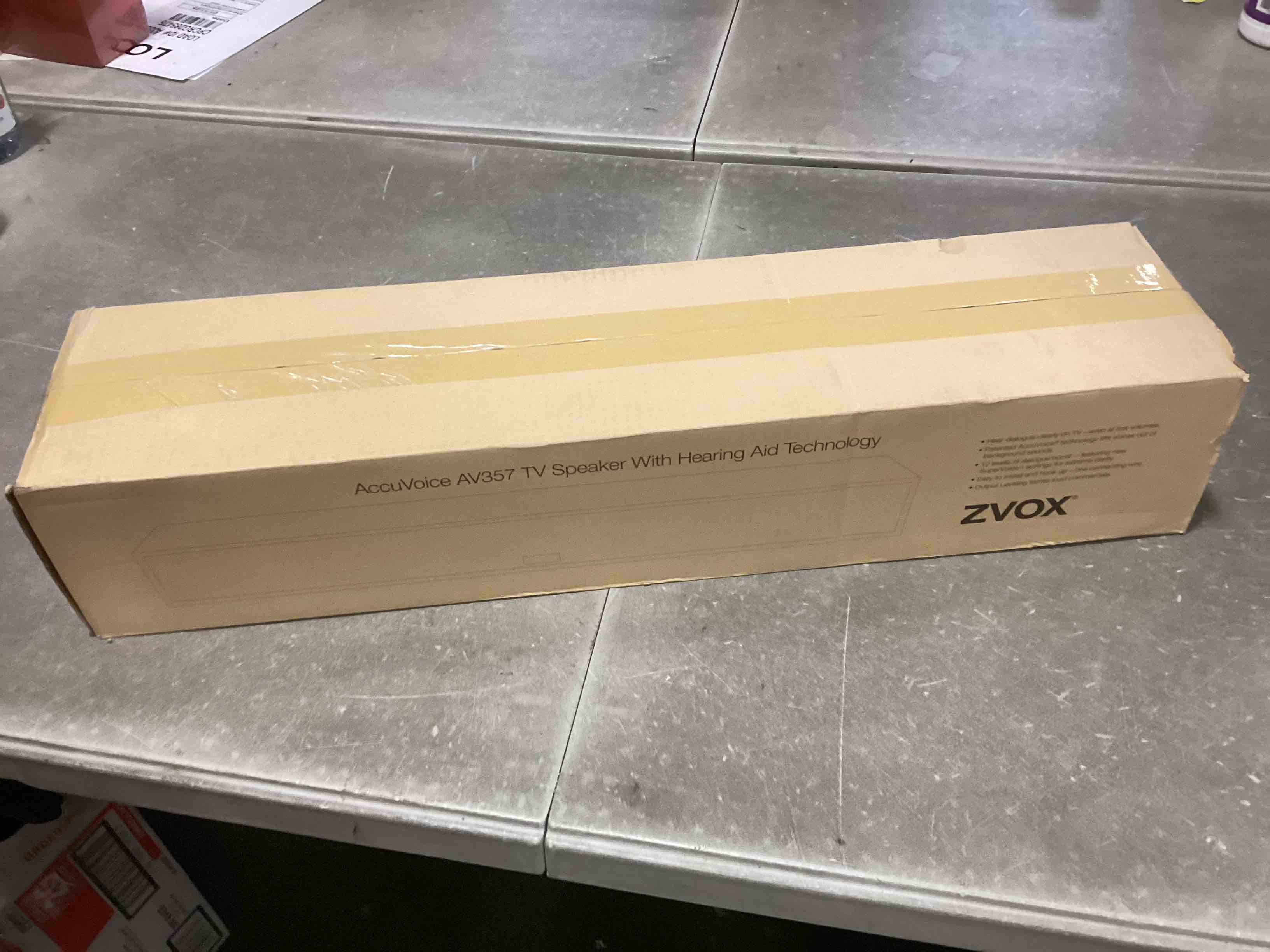 https://s3.amazonaws.com/lotting-images-prod/bidfta/PNK2027363_1736883065915.jpeg