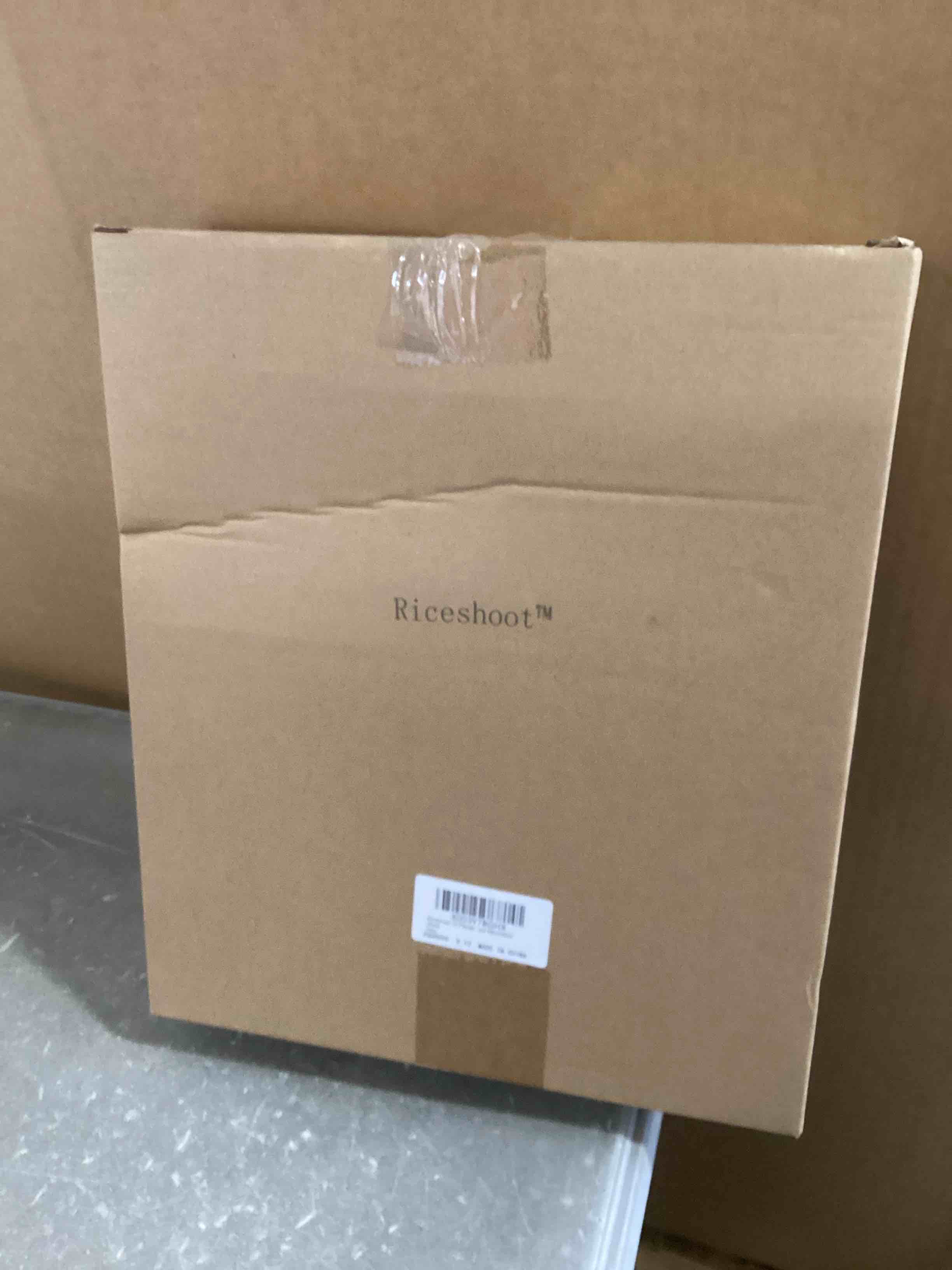 https://s3.amazonaws.com/lotting-images-prod/bidfta/PNK2028330_1737489798215.jpeg