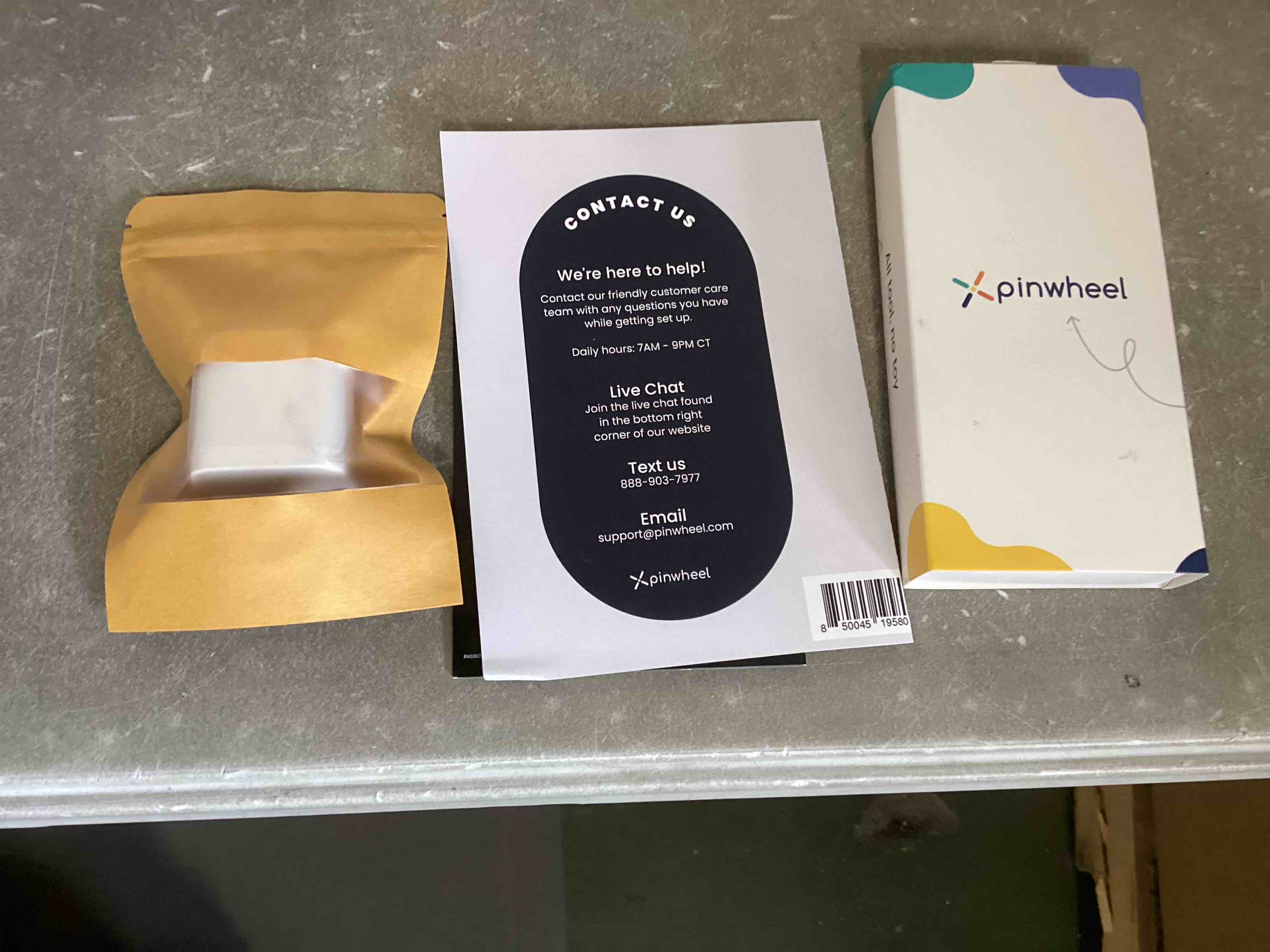 https://s3.amazonaws.com/lotting-images-prod/bidfta/PNK2028496_1737567780203.jpeg