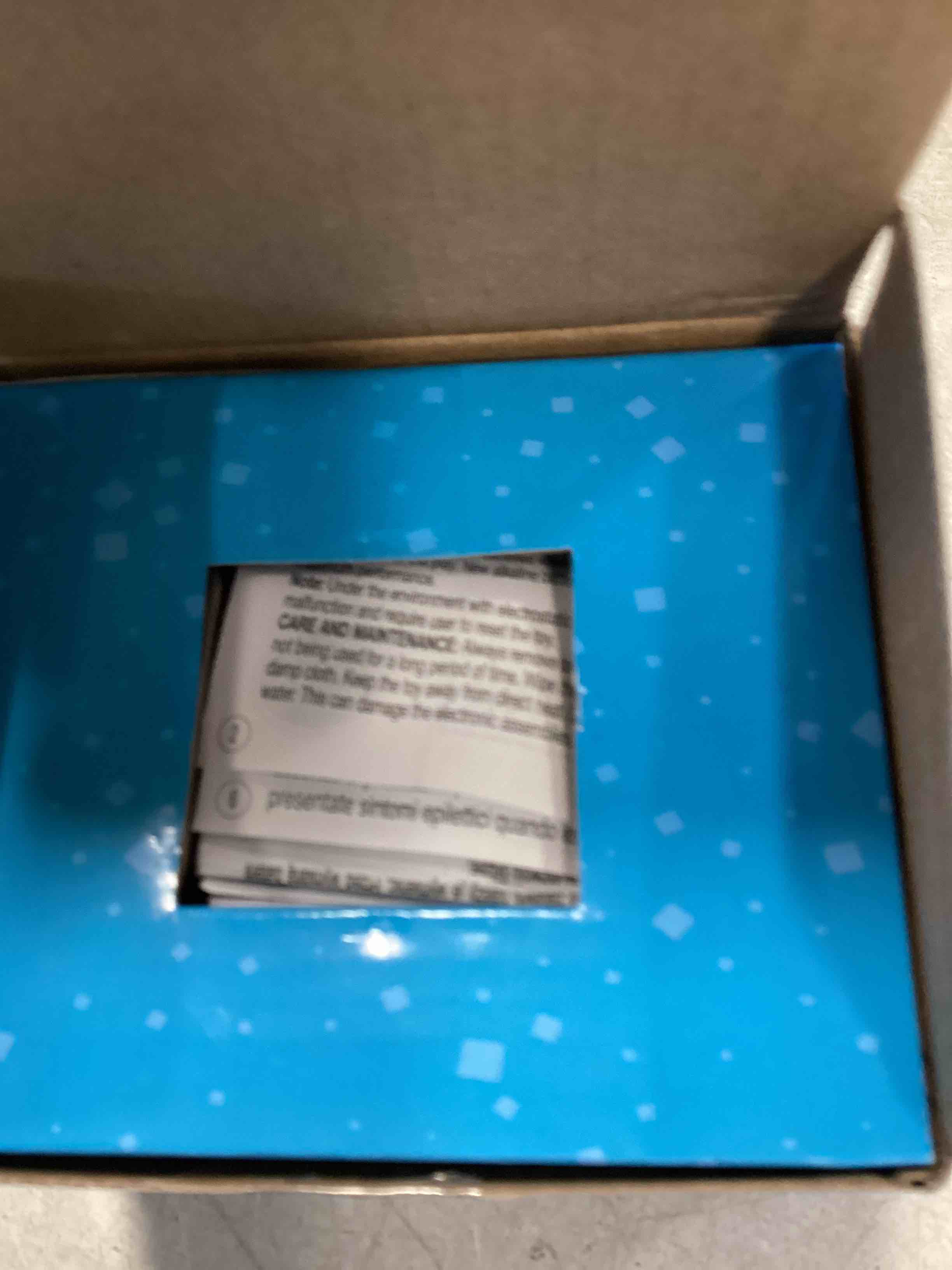 https://s3.amazonaws.com/lotting-images-prod/bidfta/PNK2030594_1736446006354.jpeg