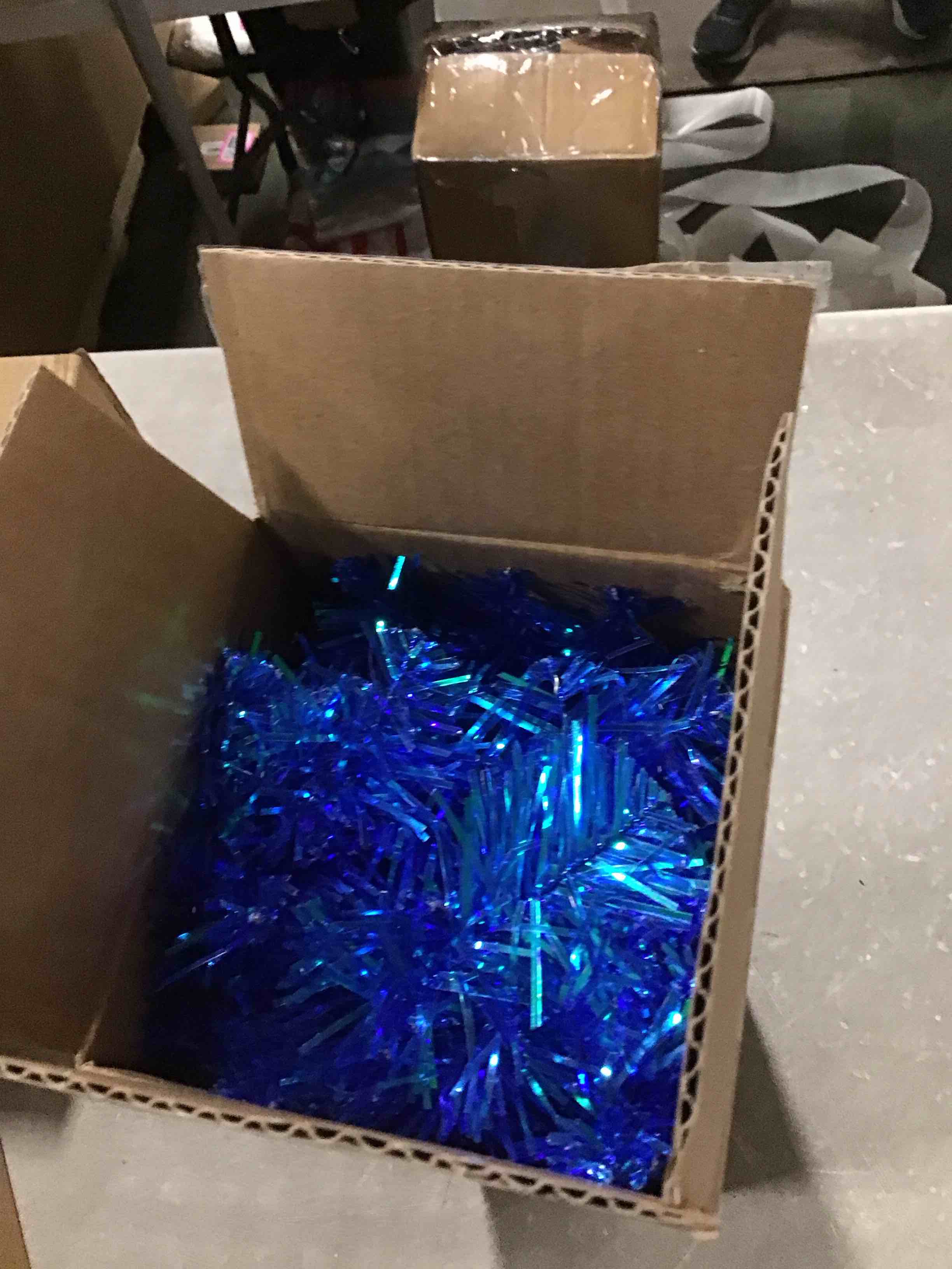 https://s3.amazonaws.com/lotting-images-prod/bidfta/PNK2031741_1737058736496.jpeg