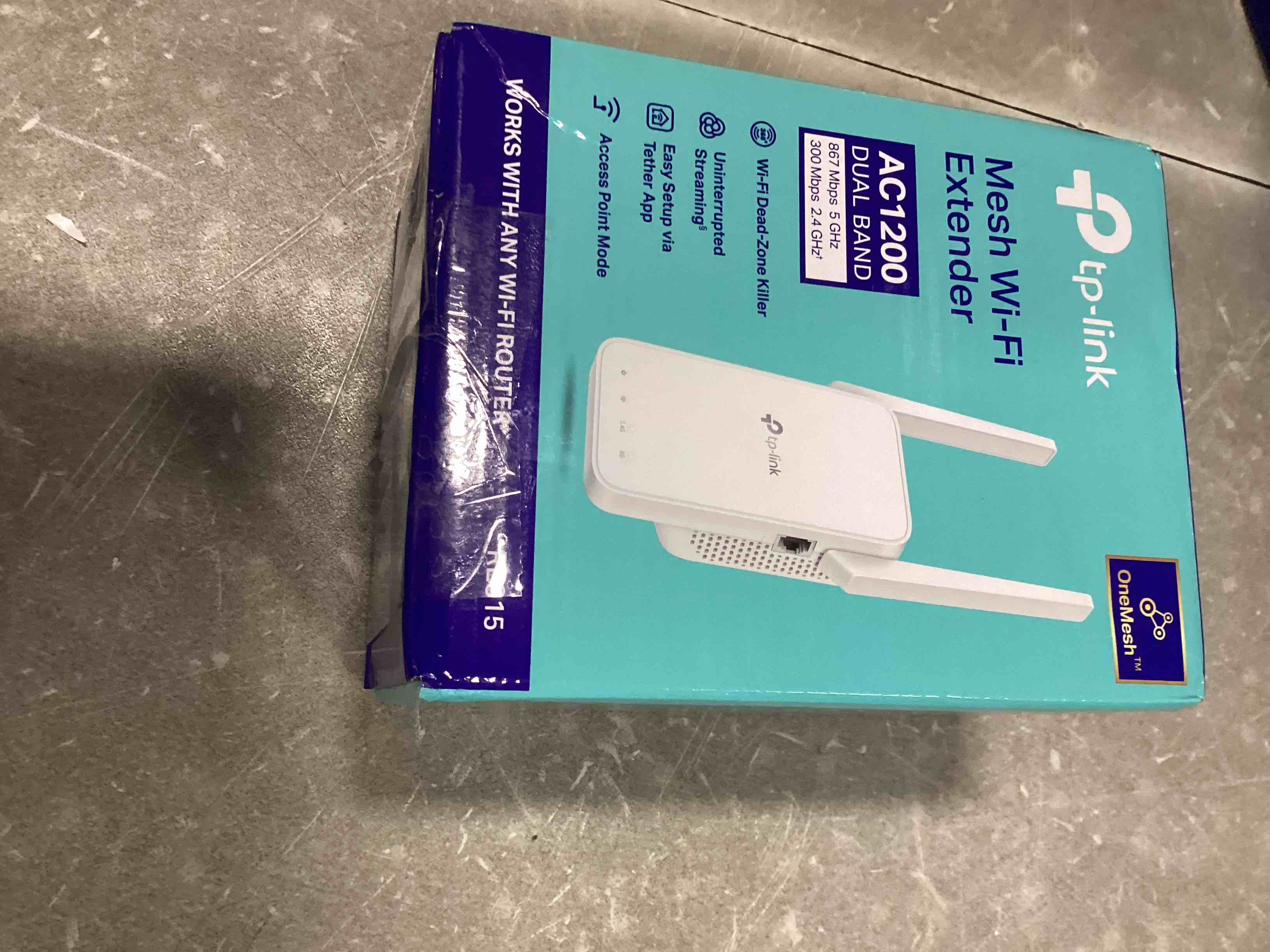 https://s3.amazonaws.com/lotting-images-prod/bidfta/PNK2033829_1740664140279.jpeg