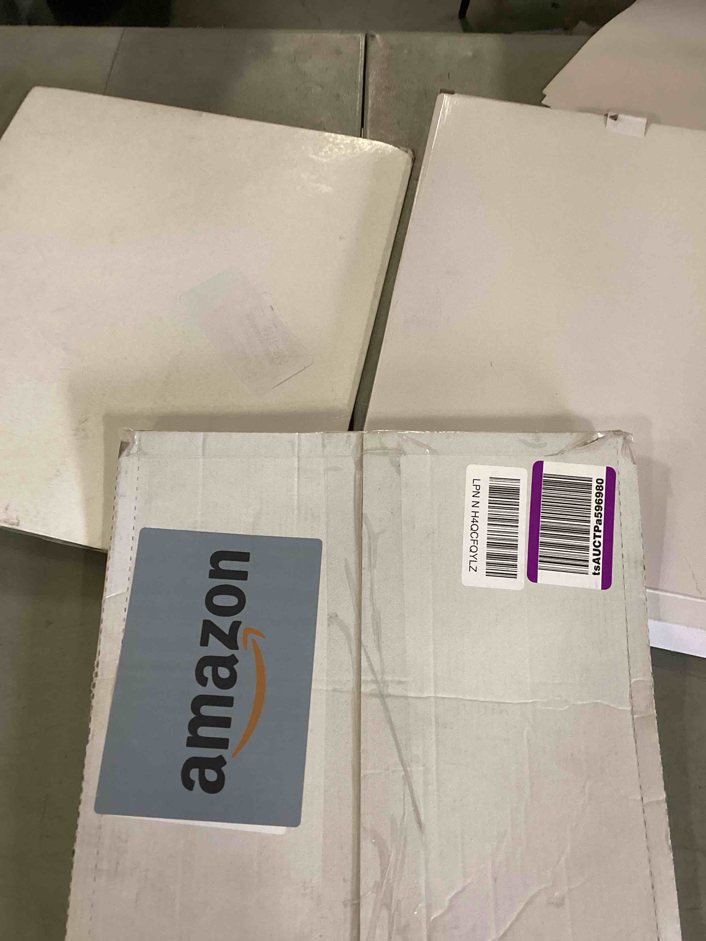 https://s3.amazonaws.com/lotting-images-prod/bidfta/PNK2034892_1741363227241.jpeg