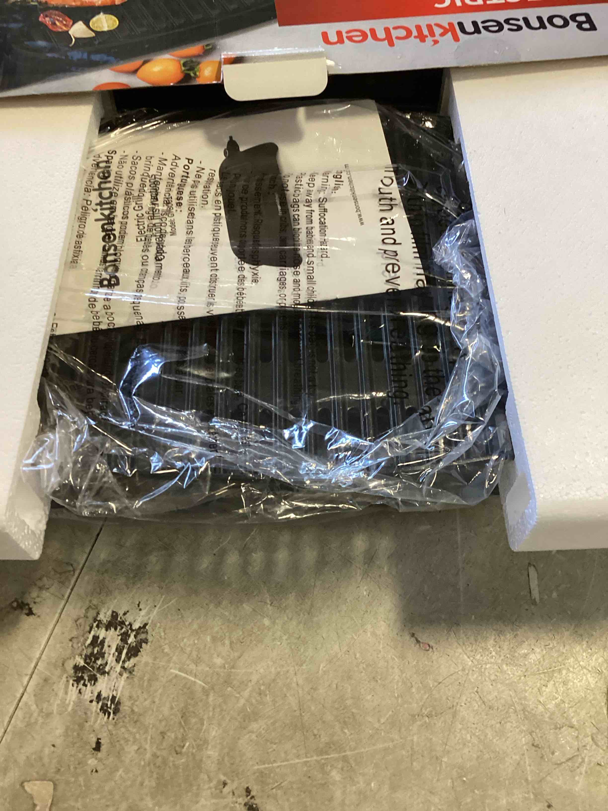 https://s3.amazonaws.com/lotting-images-prod/bidfta/PNK2035098_1739560236848.jpeg