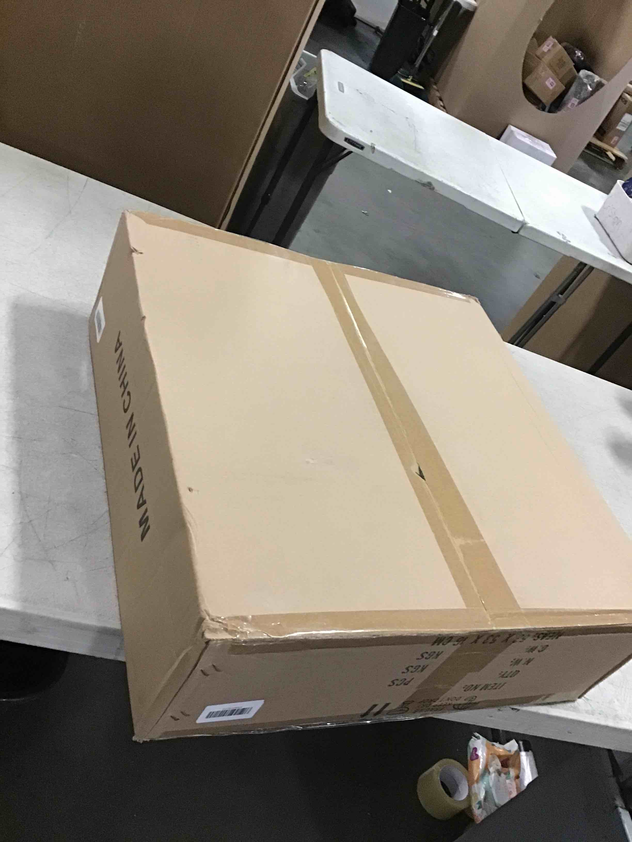 https://s3.amazonaws.com/lotting-images-prod/bidfta/PNK2035632_1741266732661.jpeg