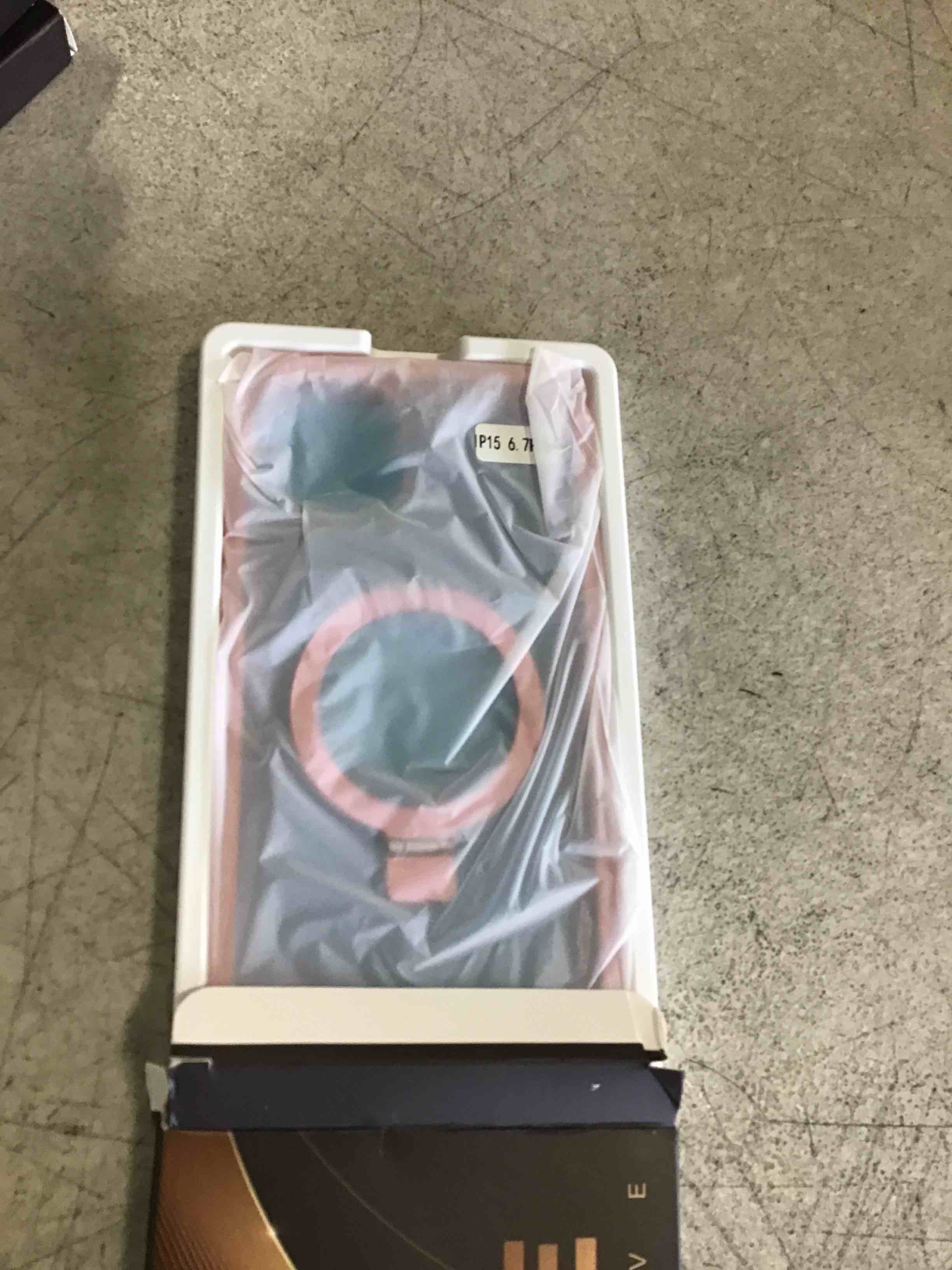 https://s3.amazonaws.com/lotting-images-prod/bidfta/PNK2035824_1741279960415.jpeg