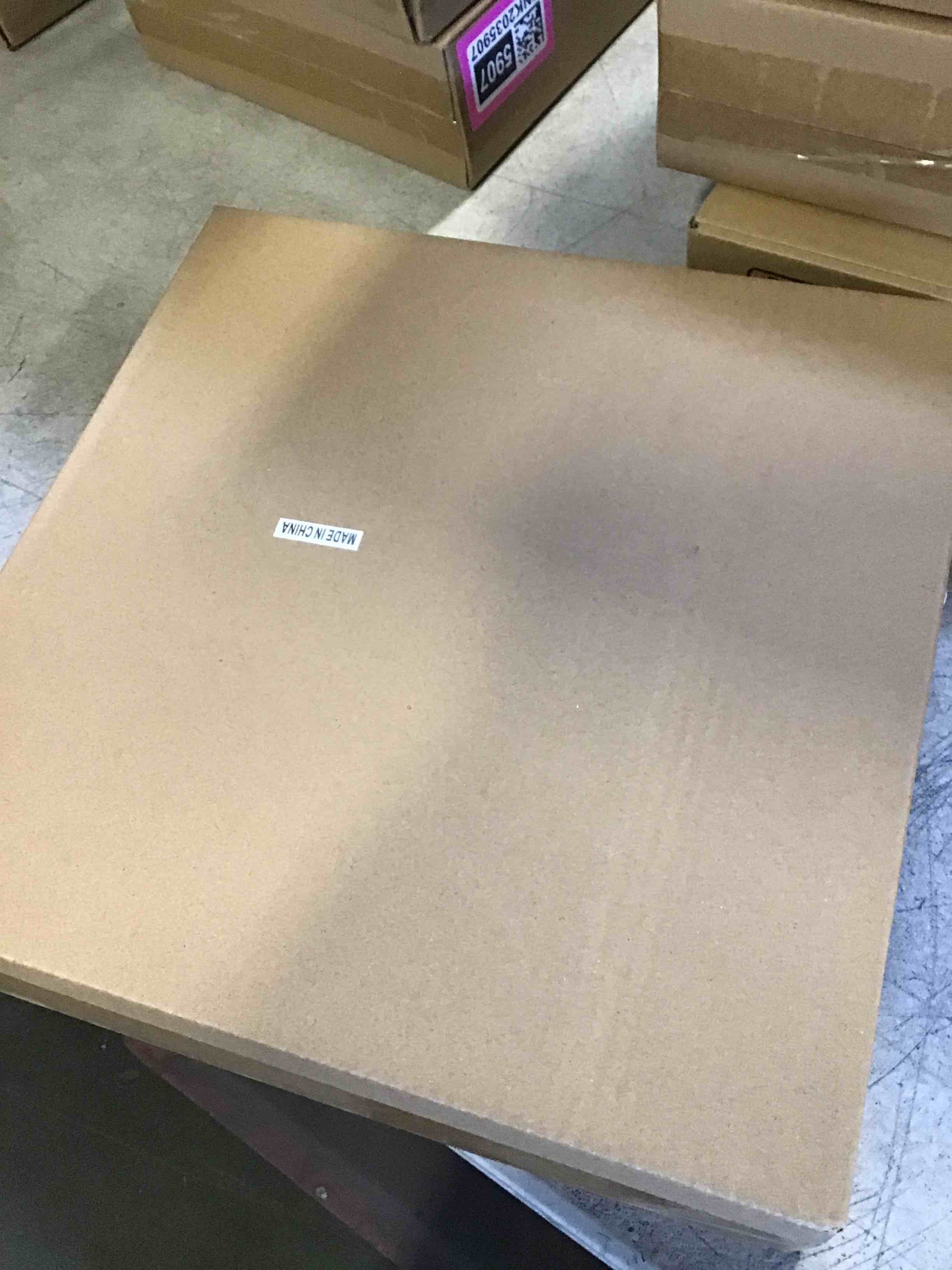 https://s3.amazonaws.com/lotting-images-prod/bidfta/PNK2035892_1741289426094.jpeg