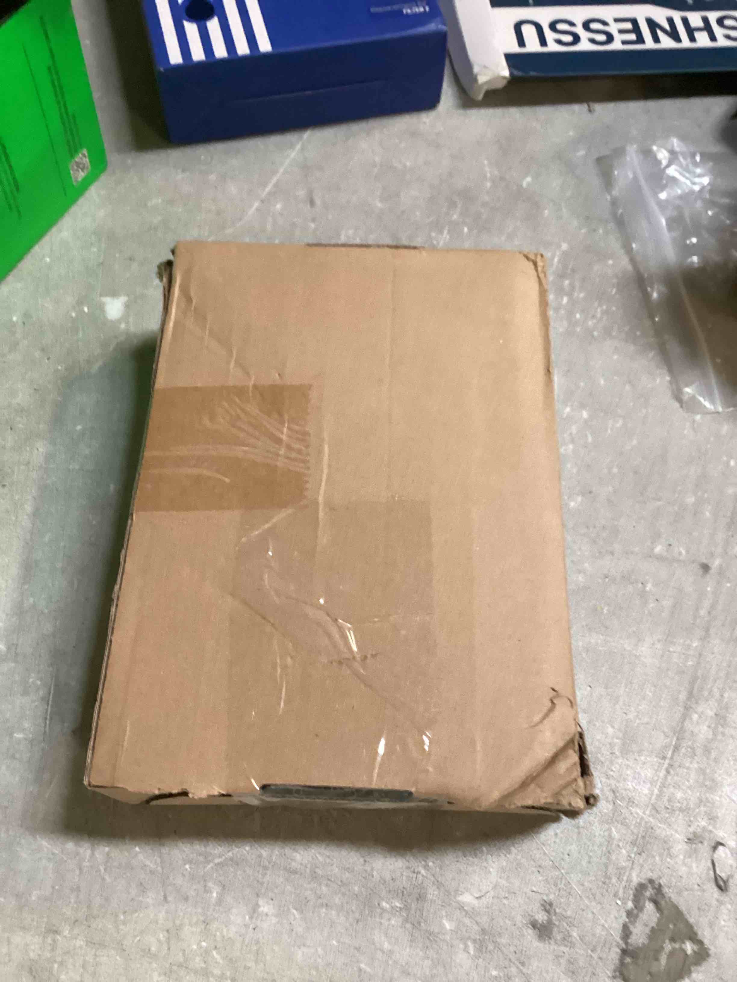 https://s3.amazonaws.com/lotting-images-prod/bidfta/PNK2036292_1743181208455.jpeg