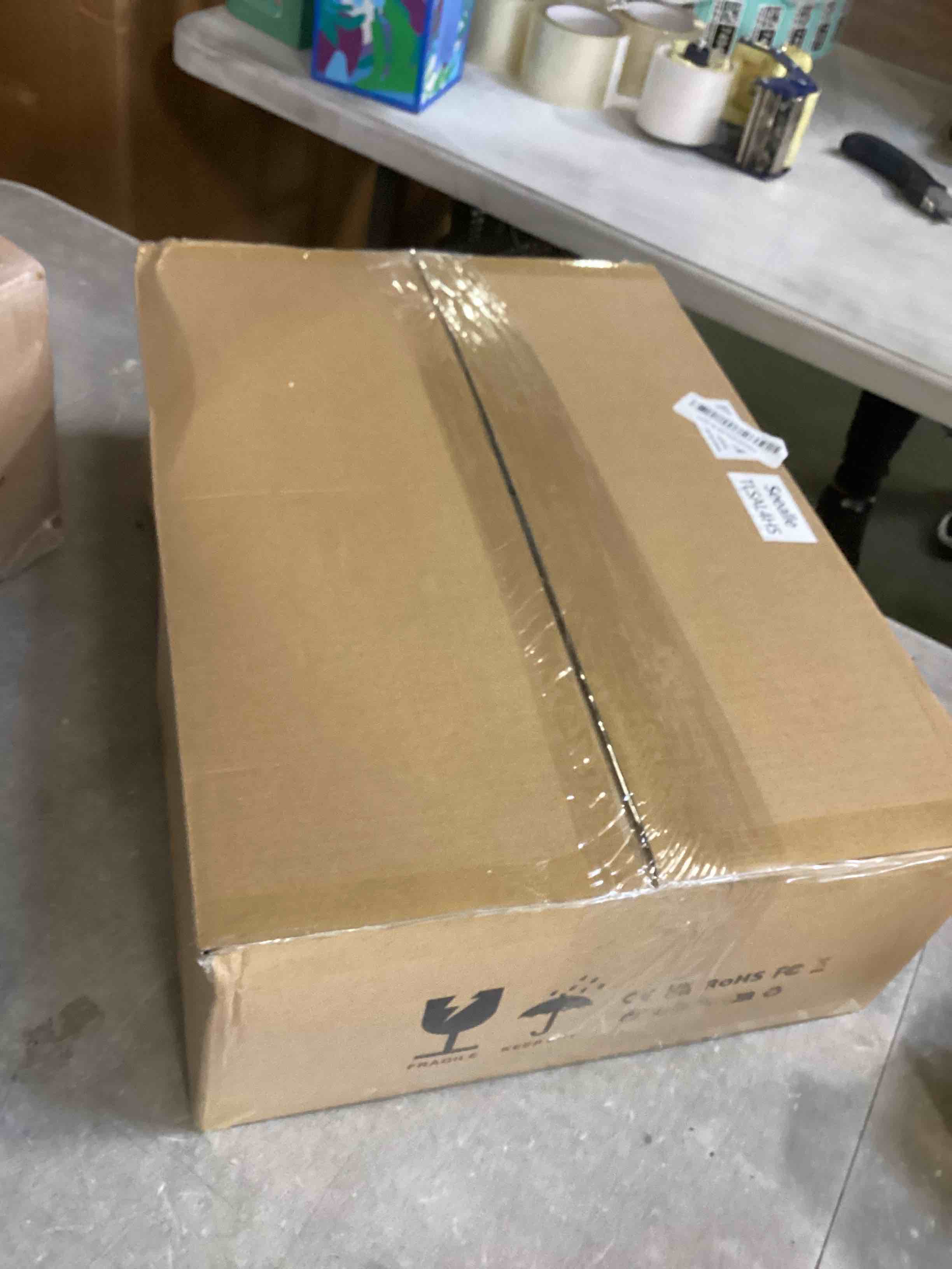https://s3.amazonaws.com/lotting-images-prod/bidfta/PNK2036769_1743513779555.jpeg