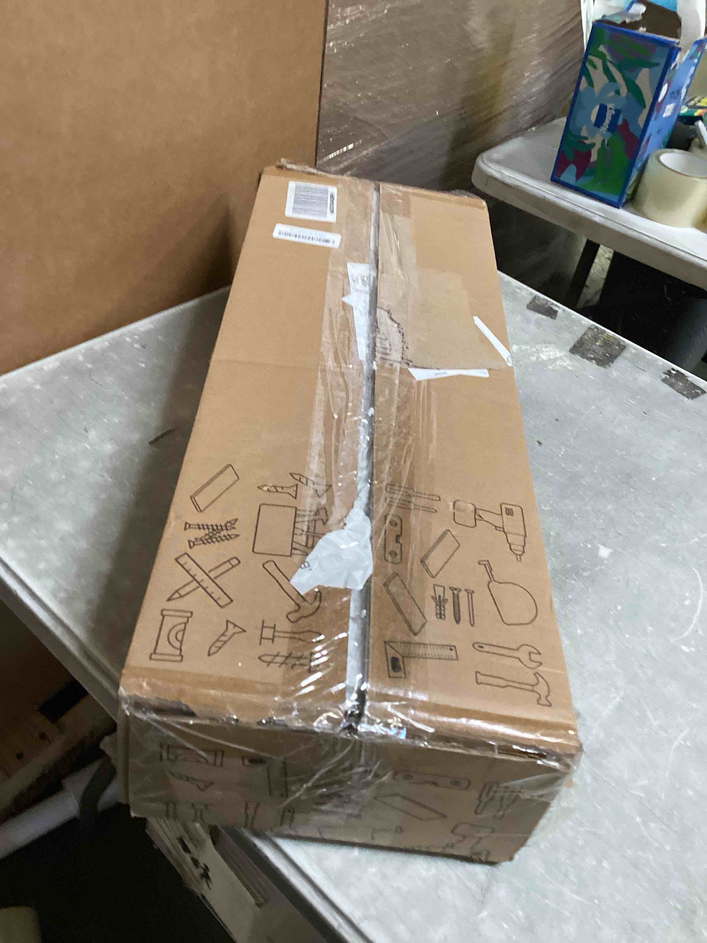 https://s3.amazonaws.com/lotting-images-prod/bidfta/PNK2037509_1744139031111.jpeg