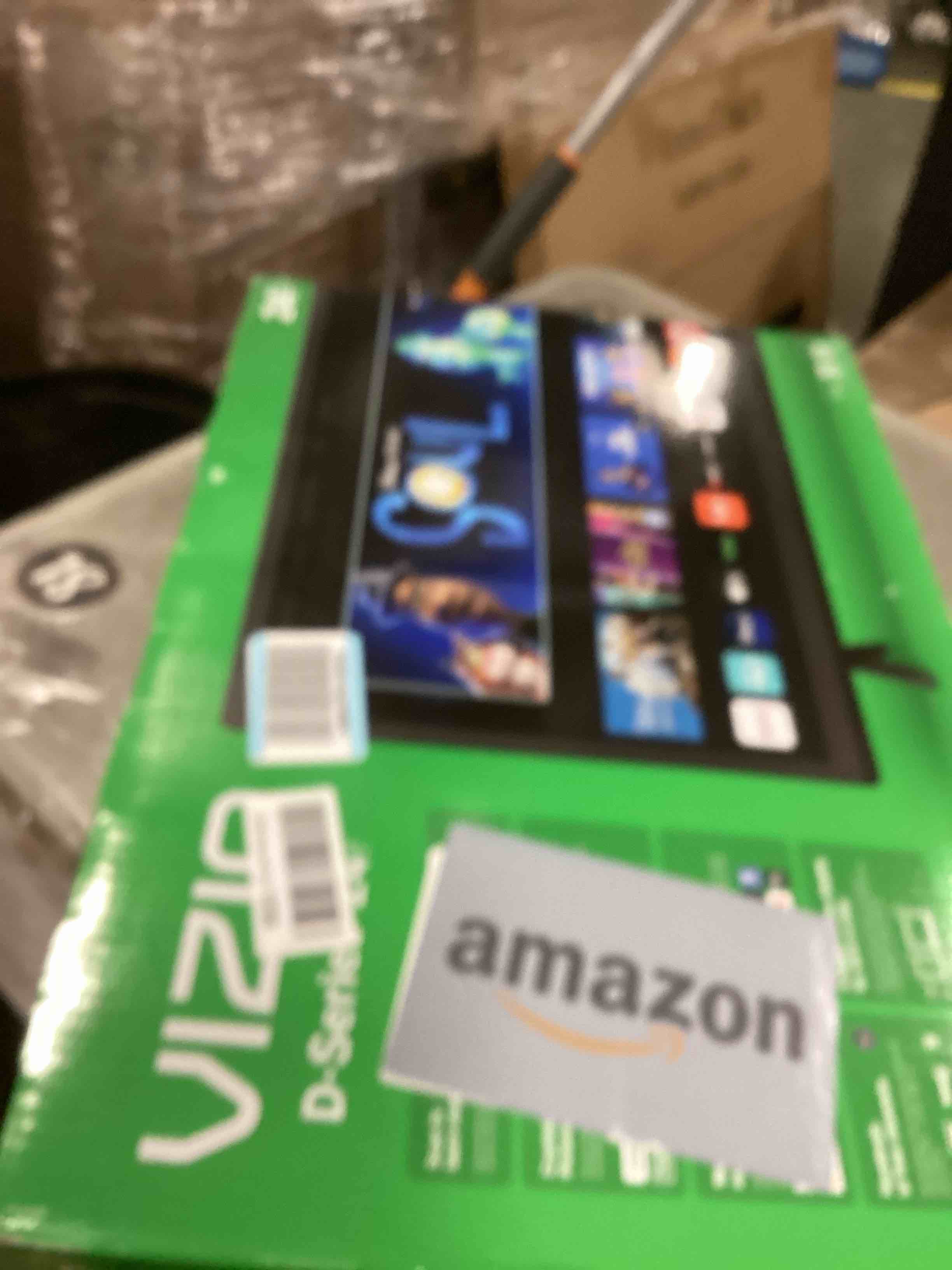 https://s3.amazonaws.com/lotting-images-prod/bidfta/PNK2037639_1743790099574.jpeg
