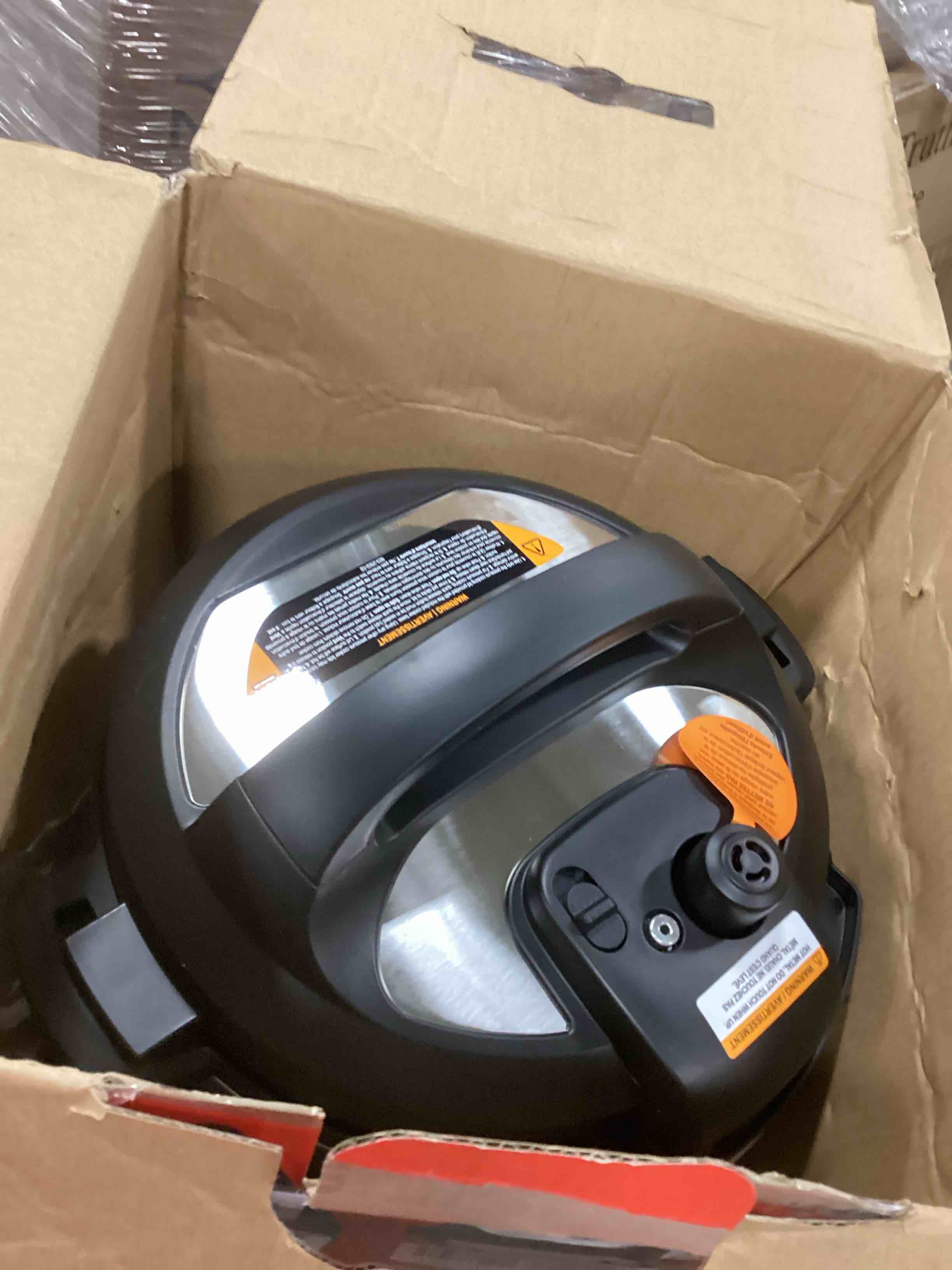 https://s3.amazonaws.com/lotting-images-prod/bidfta/PNK2037654_1743792362116.jpeg