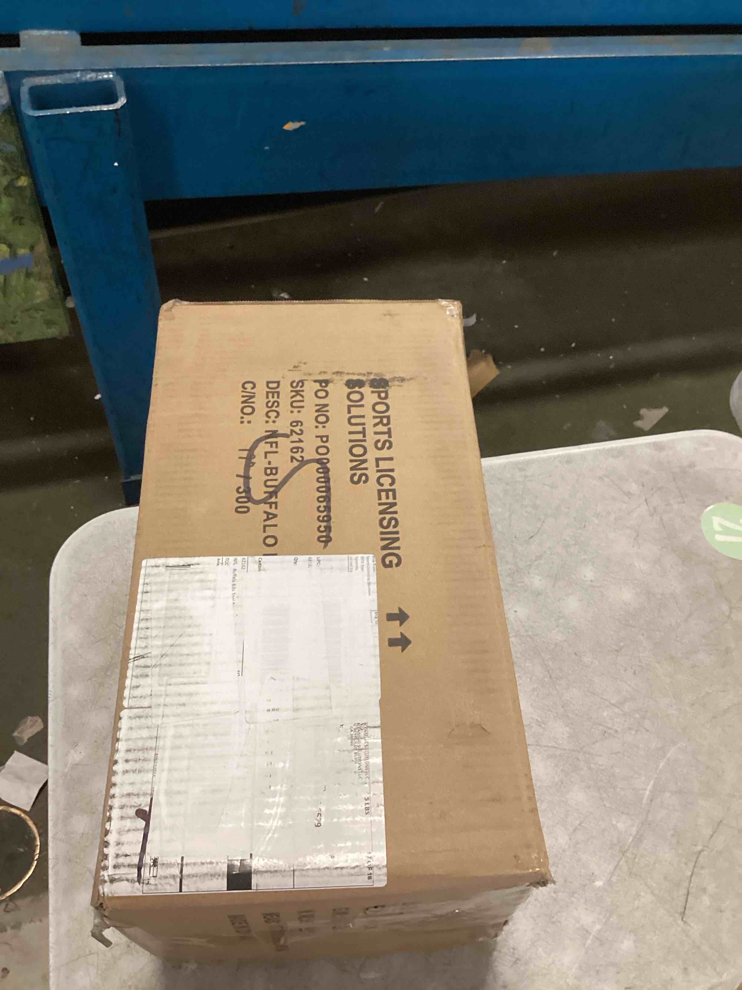 https://s3.amazonaws.com/lotting-images-prod/bidfta/PNK2038064_1741285064183.jpeg