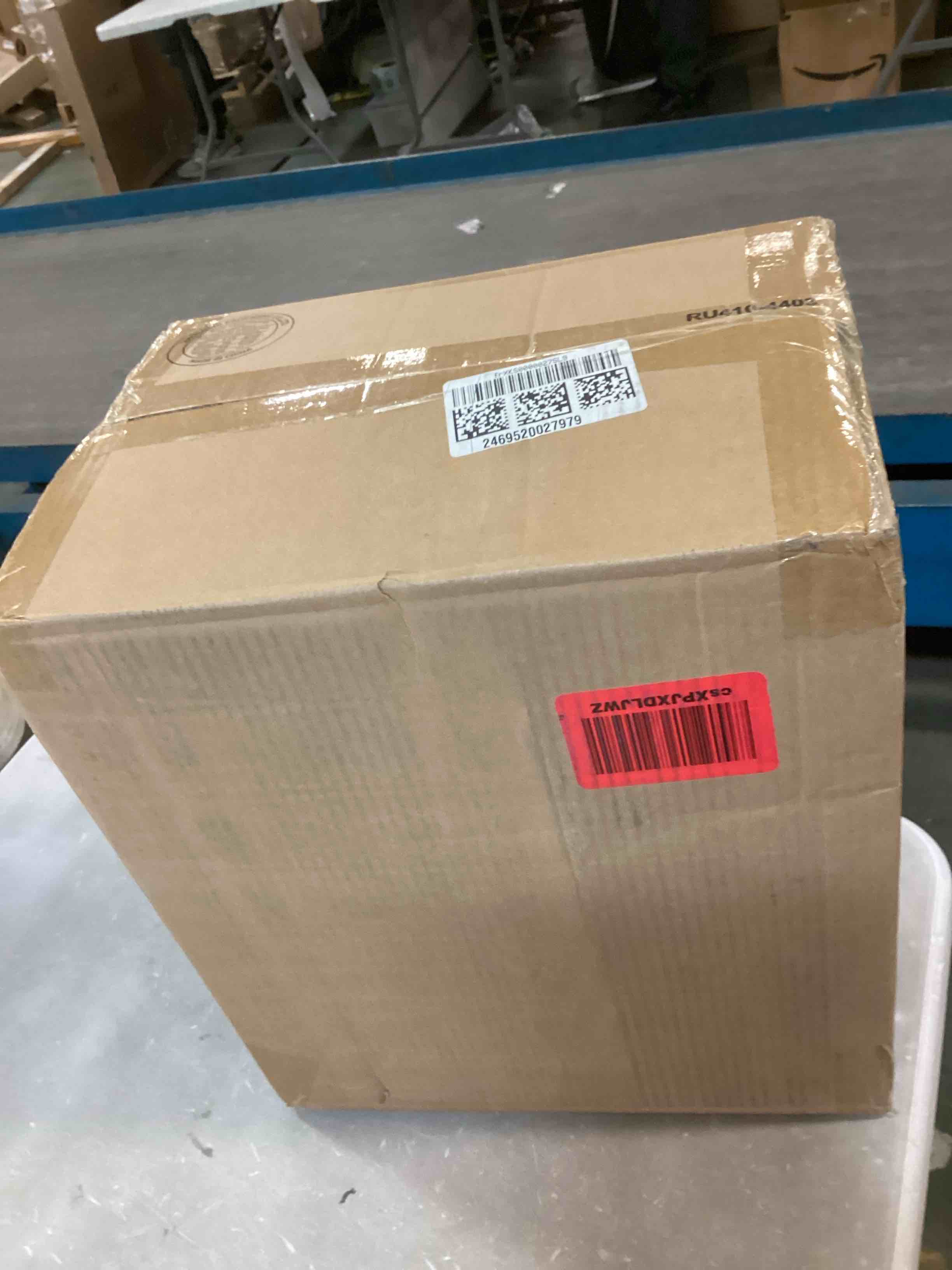 https://s3.amazonaws.com/lotting-images-prod/bidfta/PNK2038219_1741355193054.jpeg
