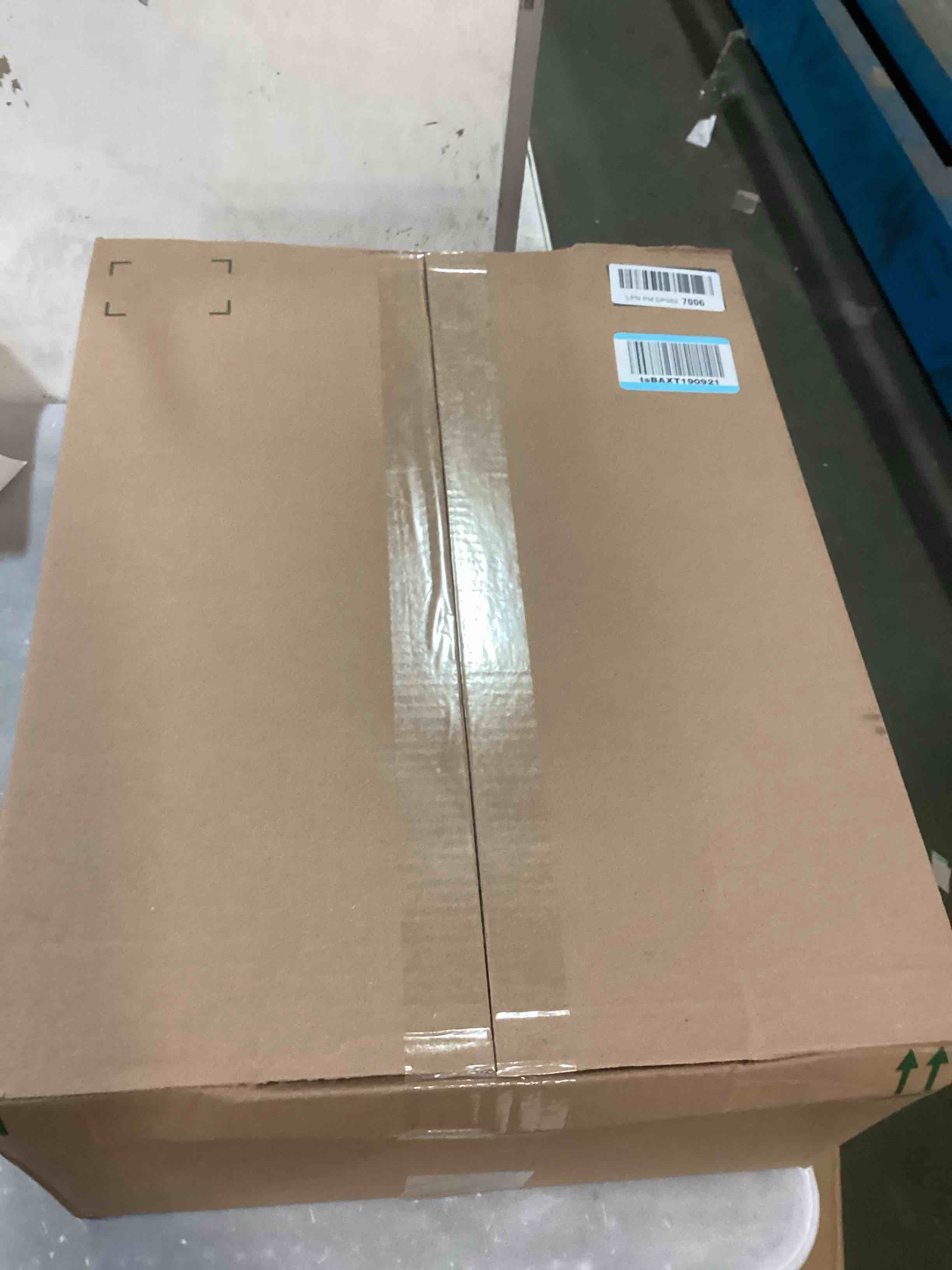 https://s3.amazonaws.com/lotting-images-prod/bidfta/PNK2038294_1741362040356.jpeg