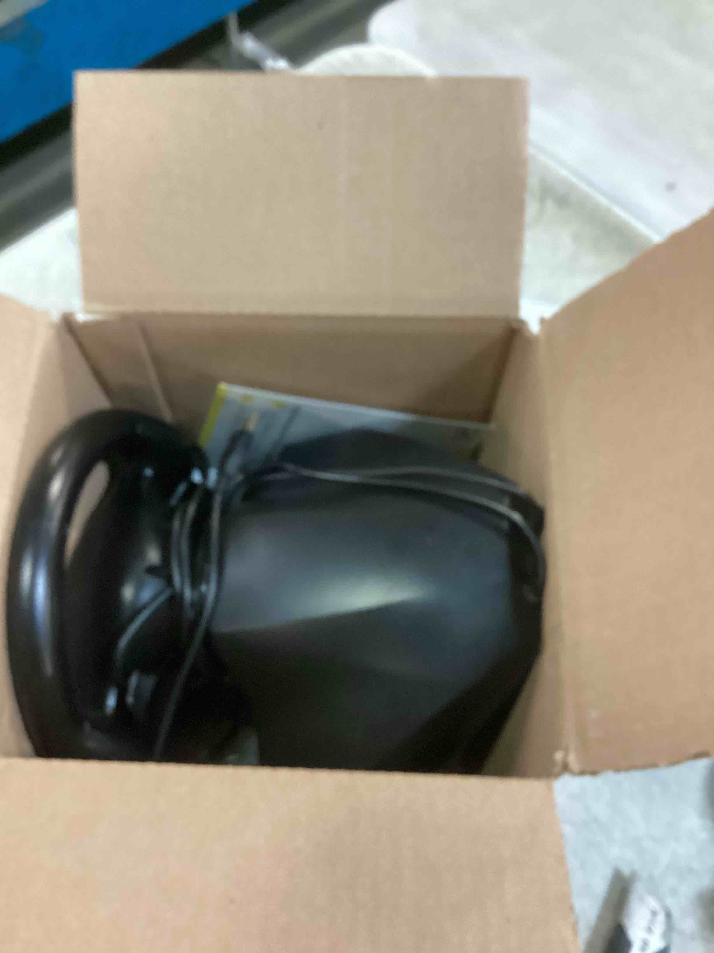 https://s3.amazonaws.com/lotting-images-prod/bidfta/PNK2038554_1741614375400.jpeg
