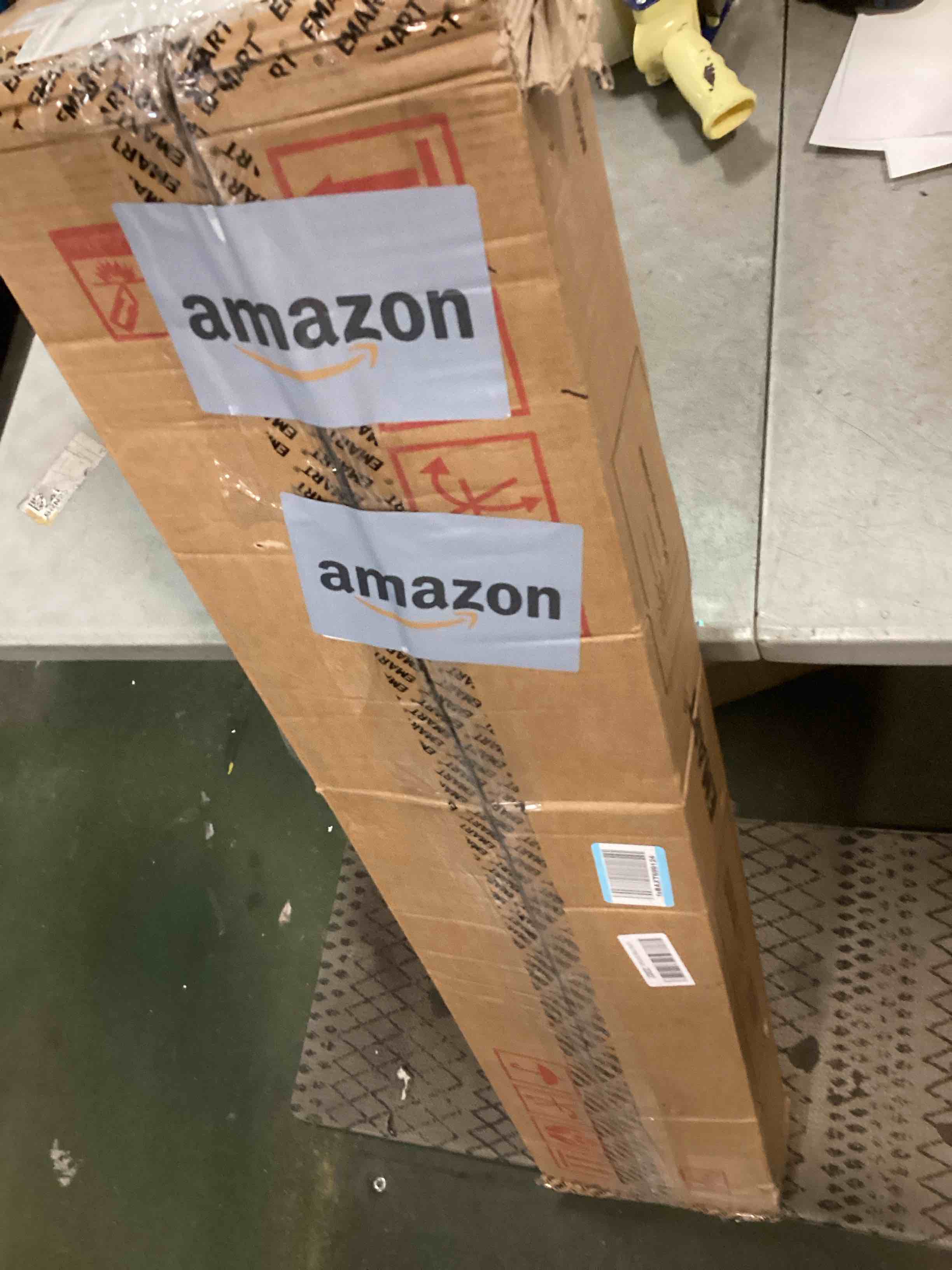 https://s3.amazonaws.com/lotting-images-prod/bidfta/PNK2038801_1741695748908.jpeg