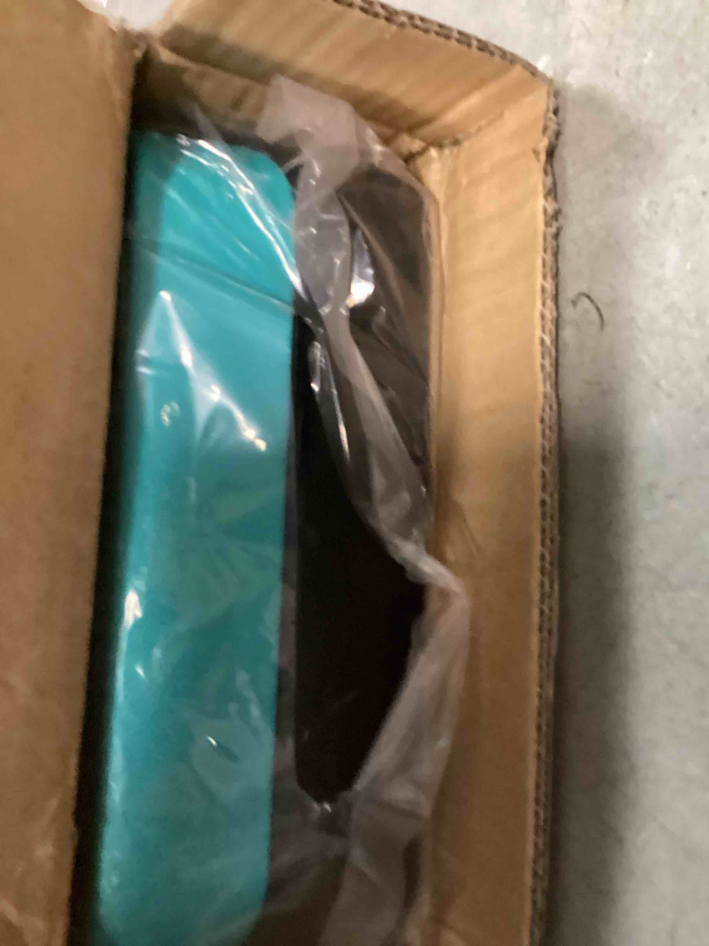 https://s3.amazonaws.com/lotting-images-prod/bidfta/PNK2038846_1741699323581.jpeg
