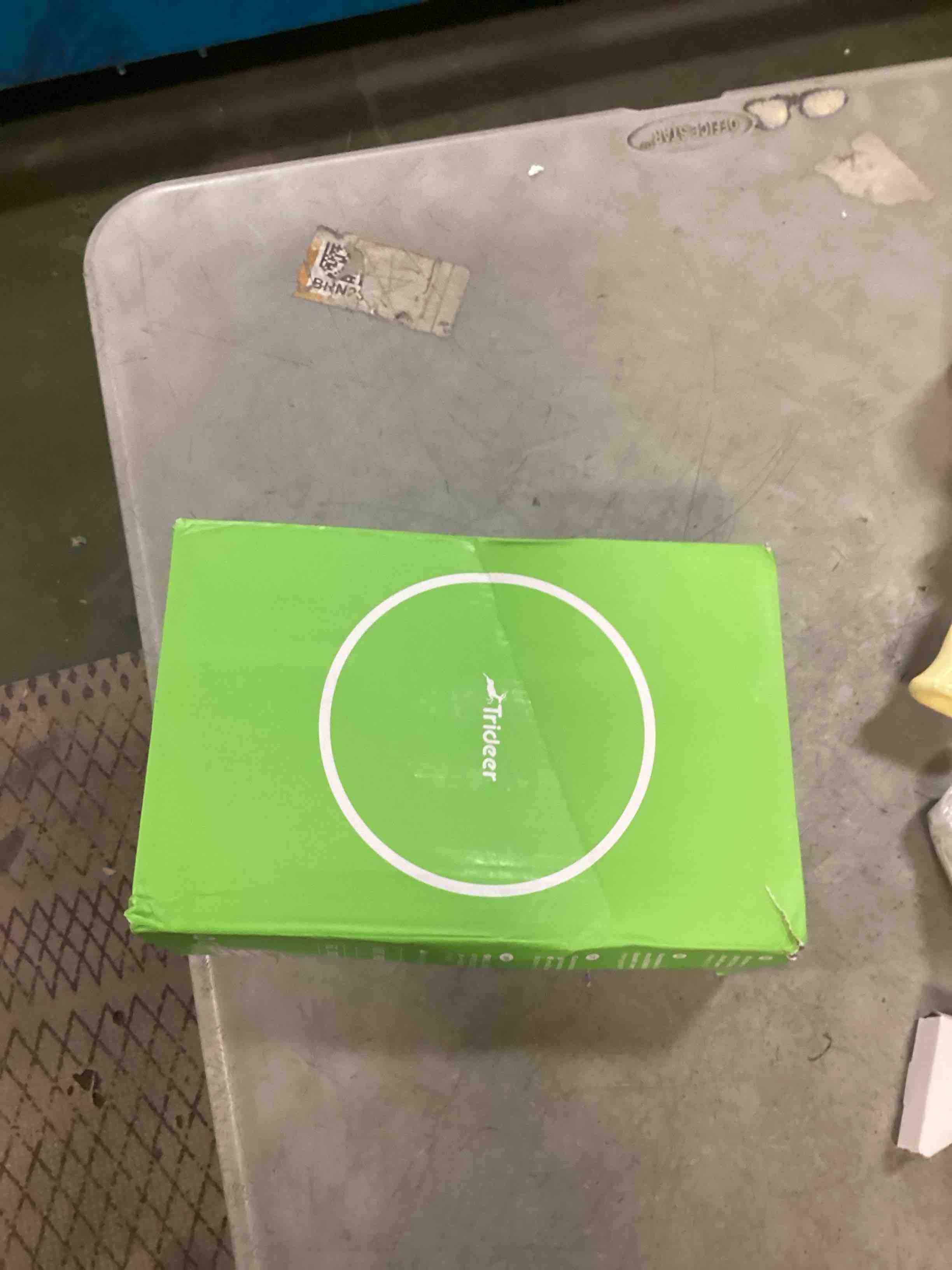 https://s3.amazonaws.com/lotting-images-prod/bidfta/PNK2038932_1741705719681.jpeg