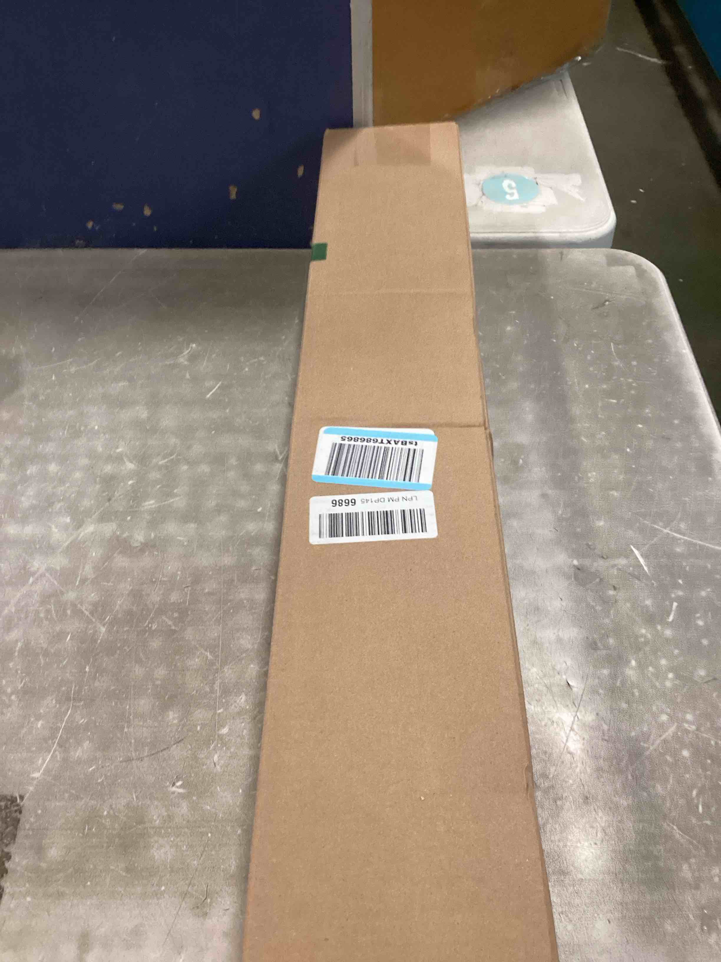https://s3.amazonaws.com/lotting-images-prod/bidfta/PNK2039233_1741794606348.jpeg